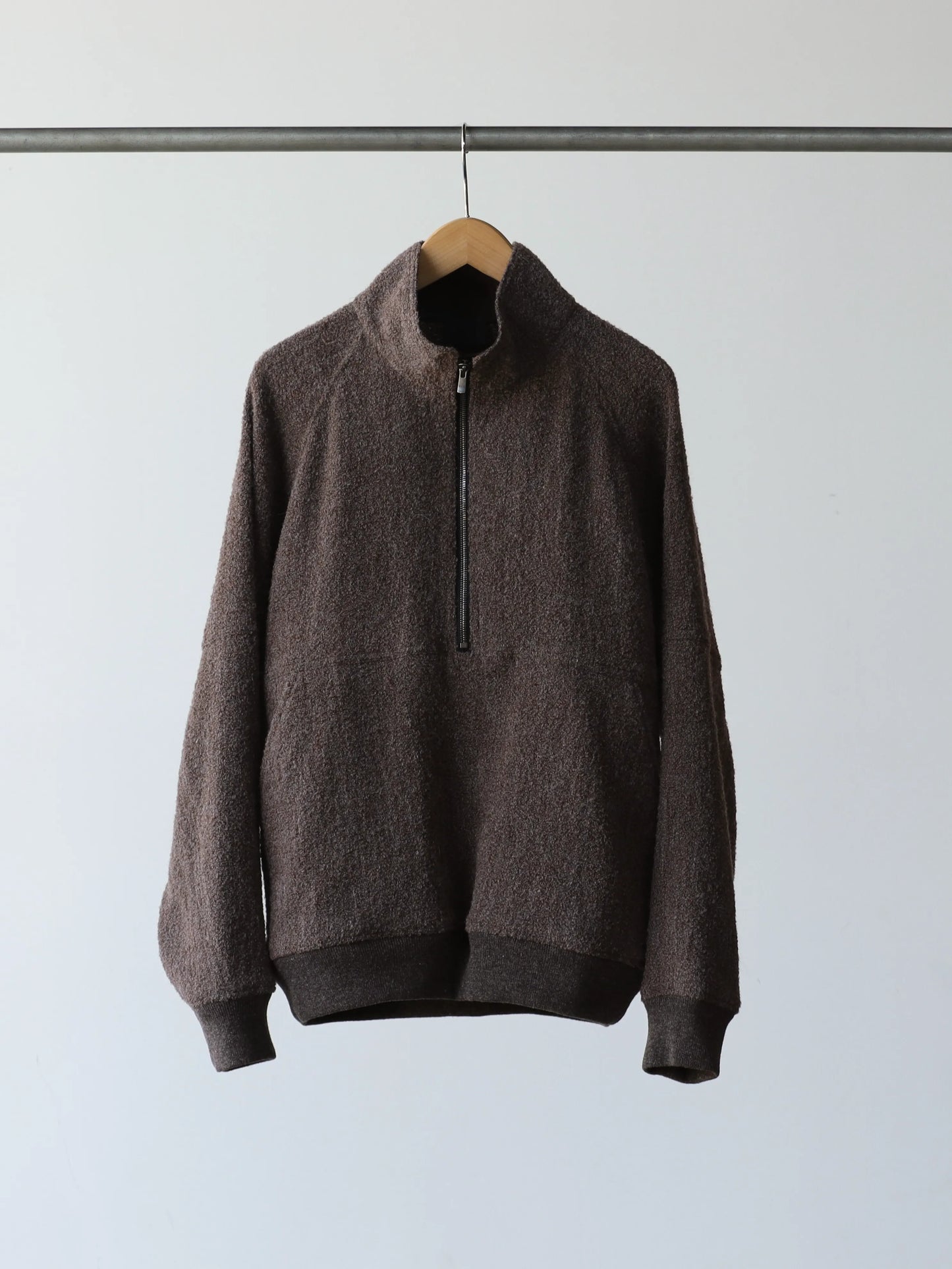 山内 | アルパカボア・ジッププルオーバー ash gray