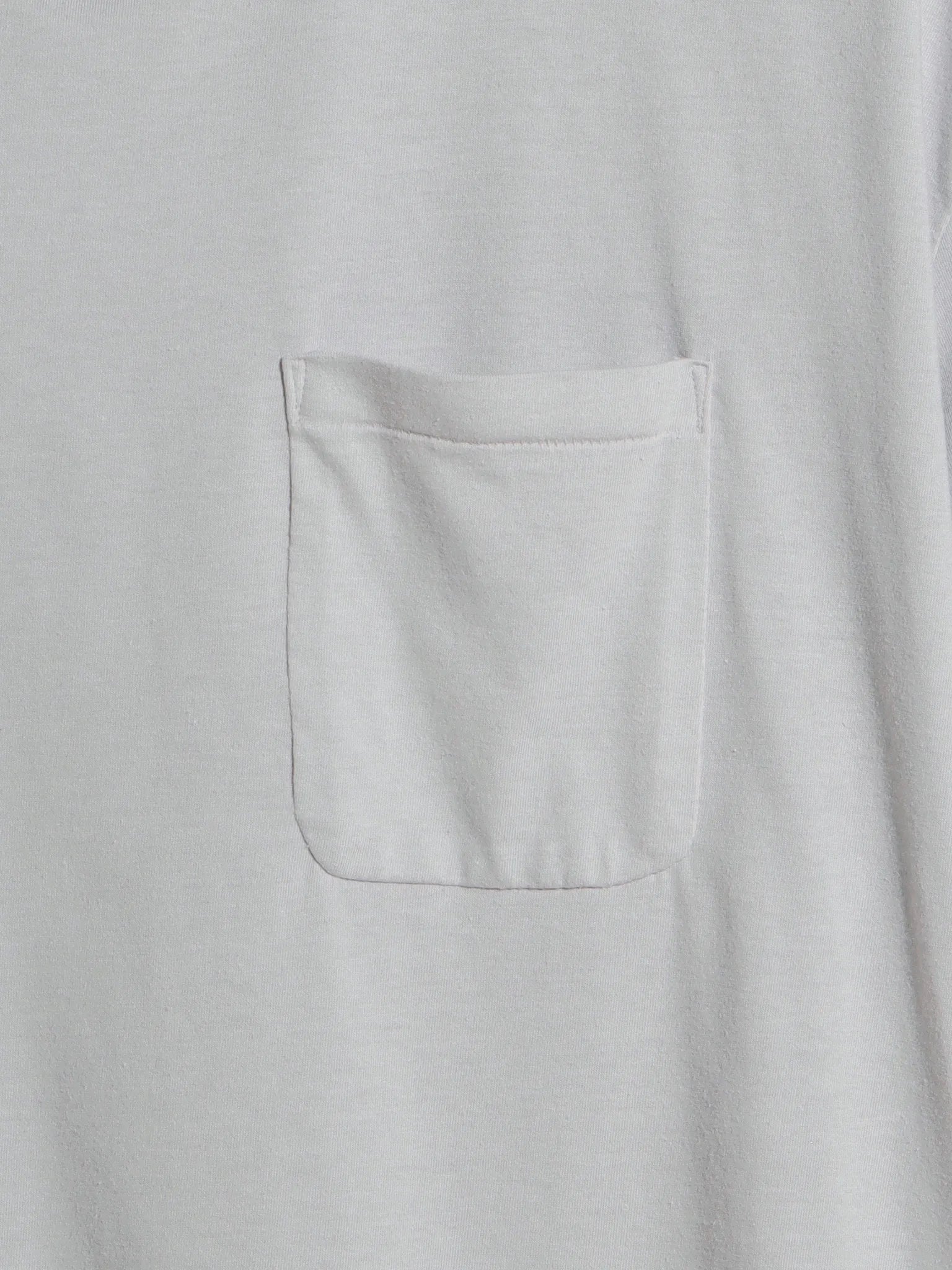 foundour-pocket-t-shirt-grey-3