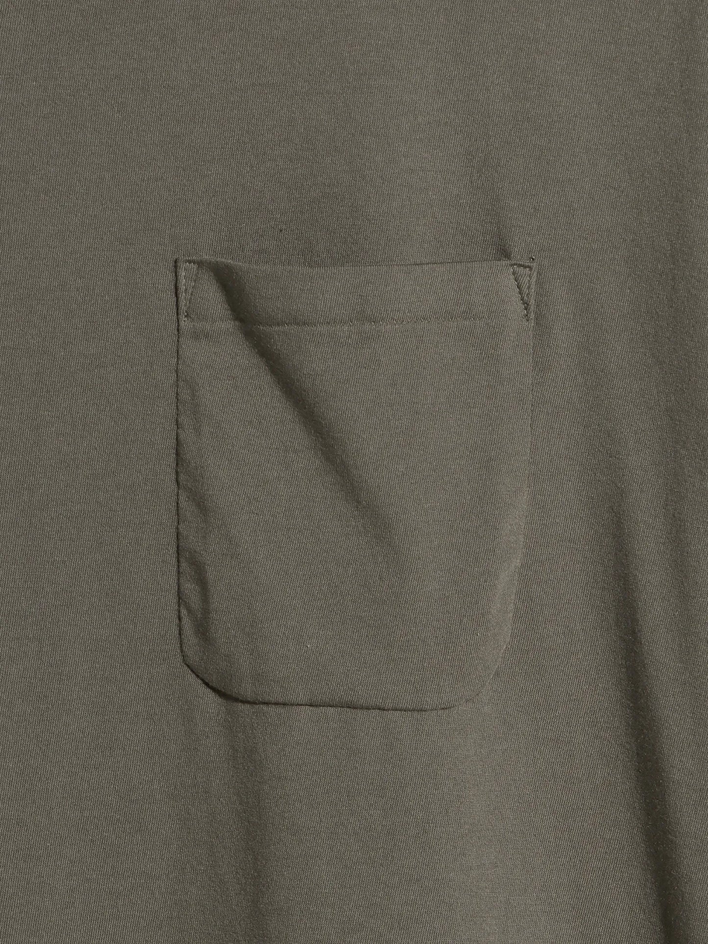 foundour-pocket-t-shirt-khaki-3