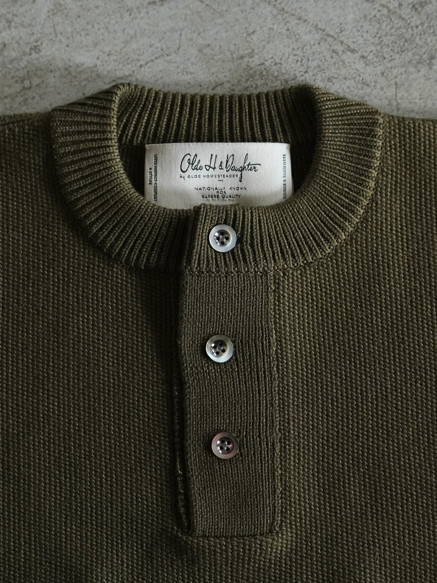 Olde H & Daughter | WOOL HENLY NECK P/O LIZARD