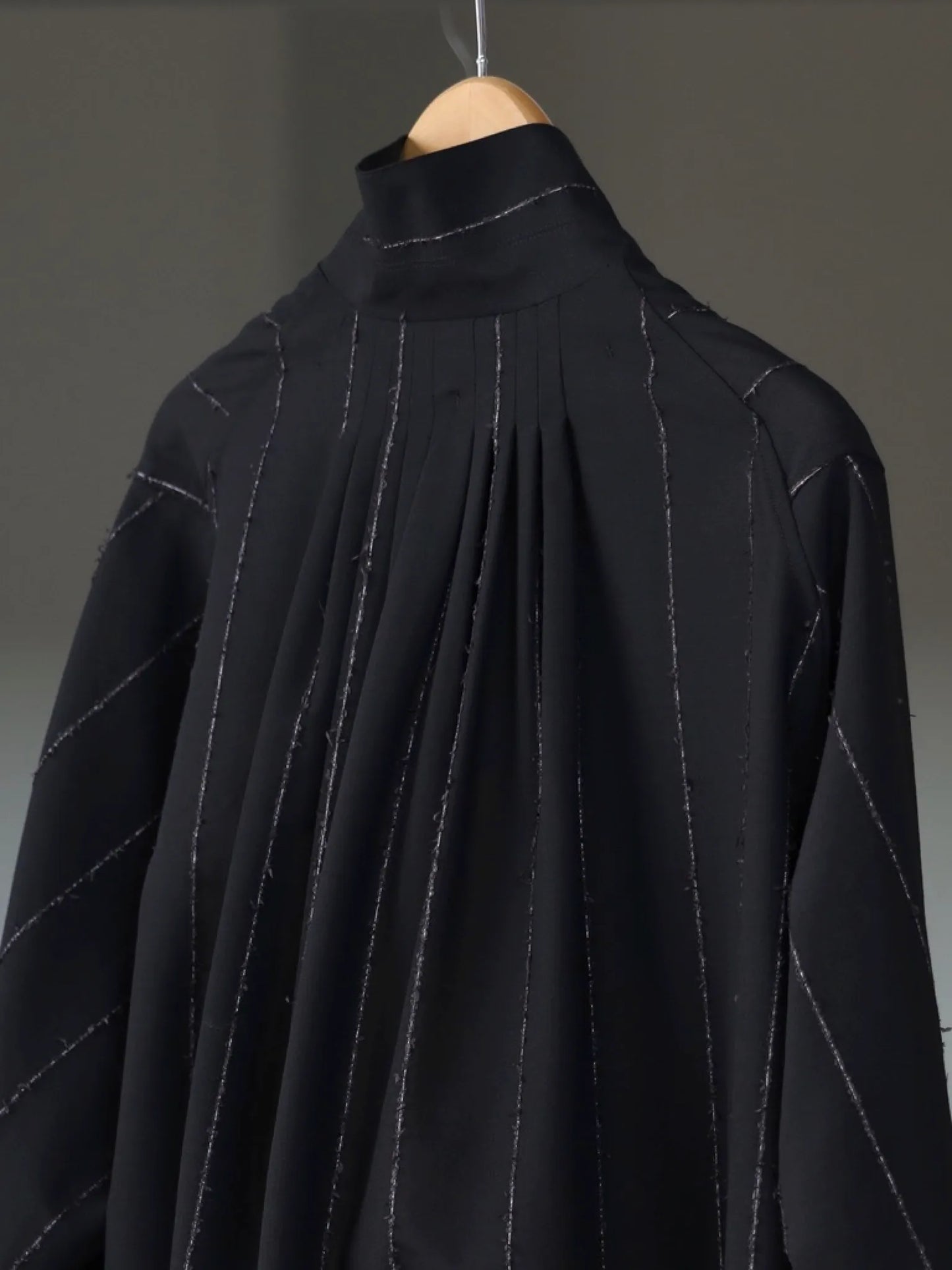 irenisa-training-jacket-black-stripe-4