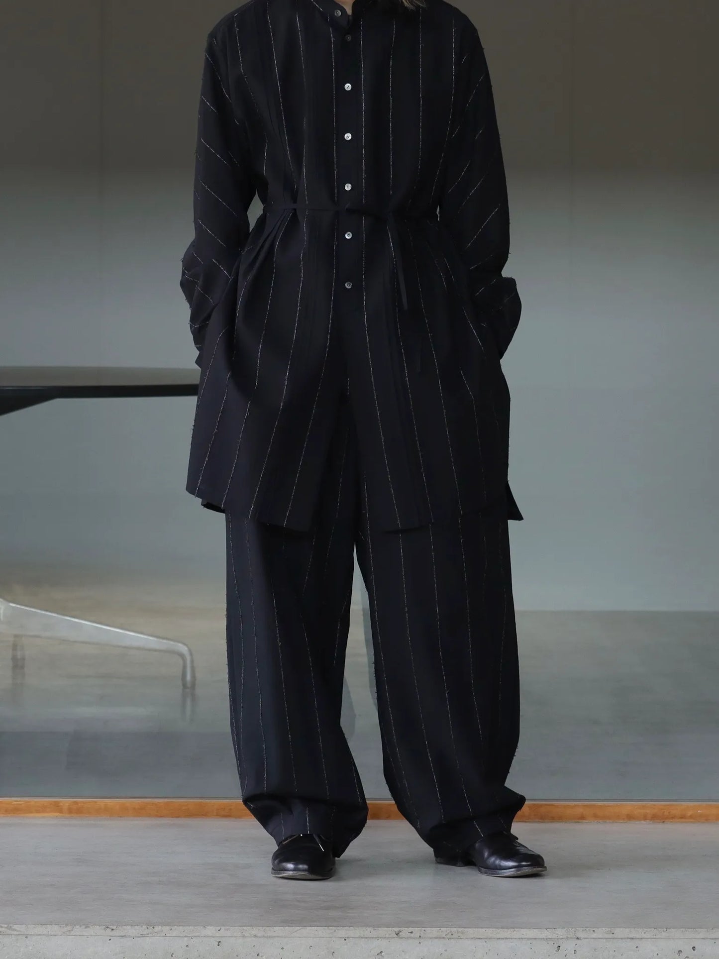 irenisa-volume-pants-black-stripe-5