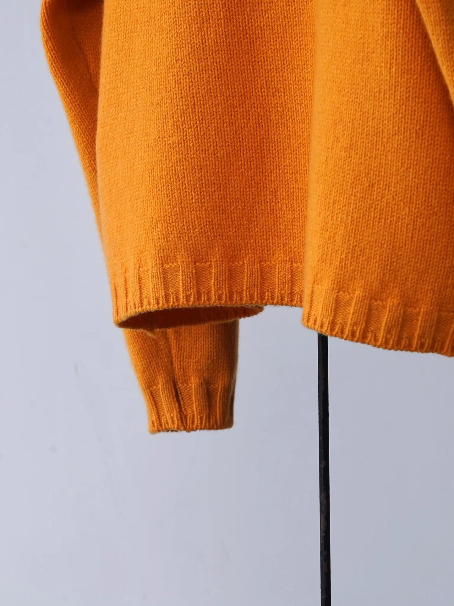 bestiaire-boxy-crewneck-orange-6