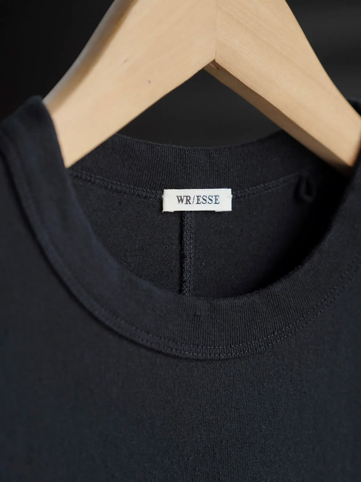 wonder-room-esse-sigh-the-plain-black-10