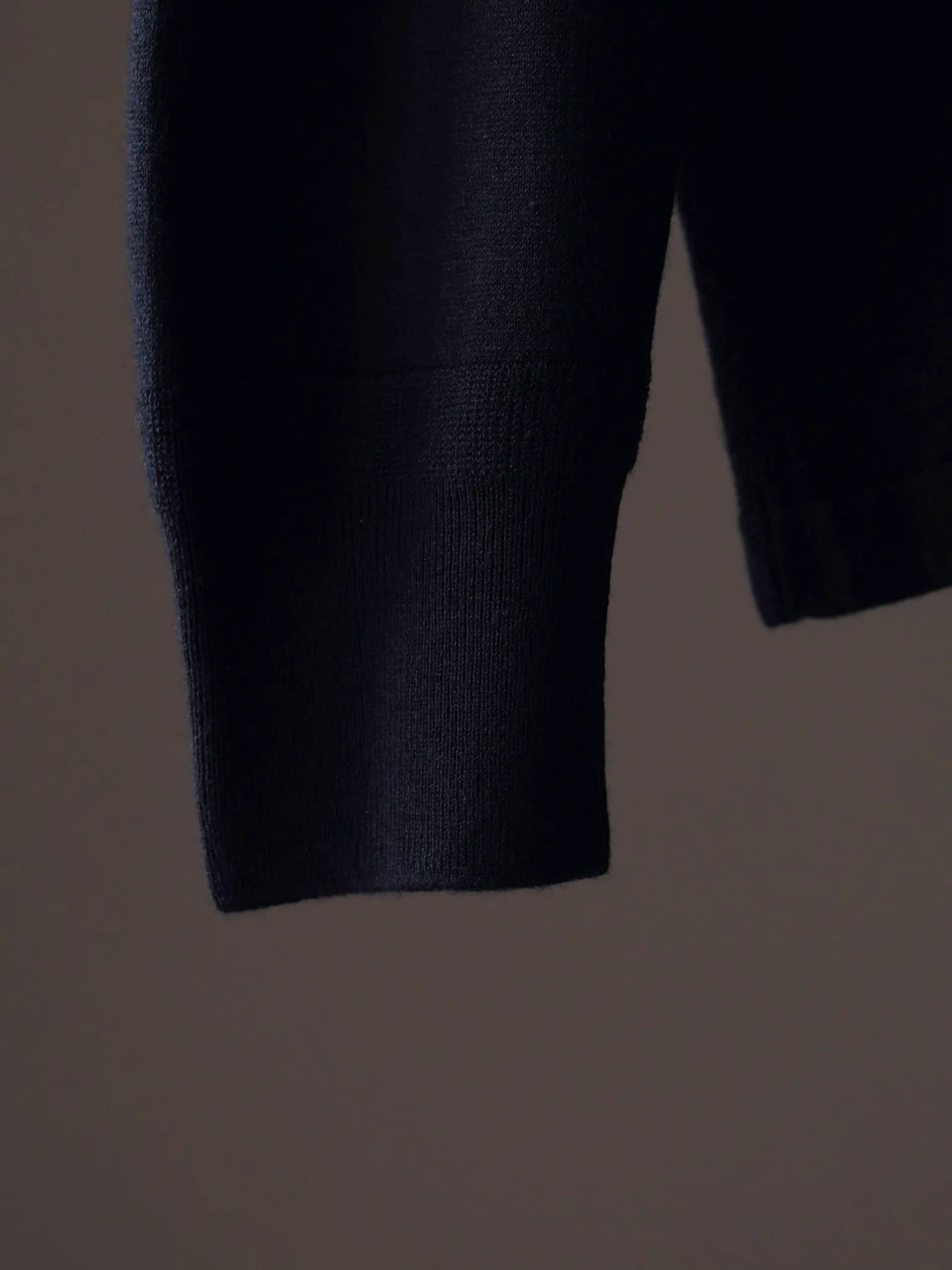 calmlence | HENLEY NECK LS T-SHIRT BLK