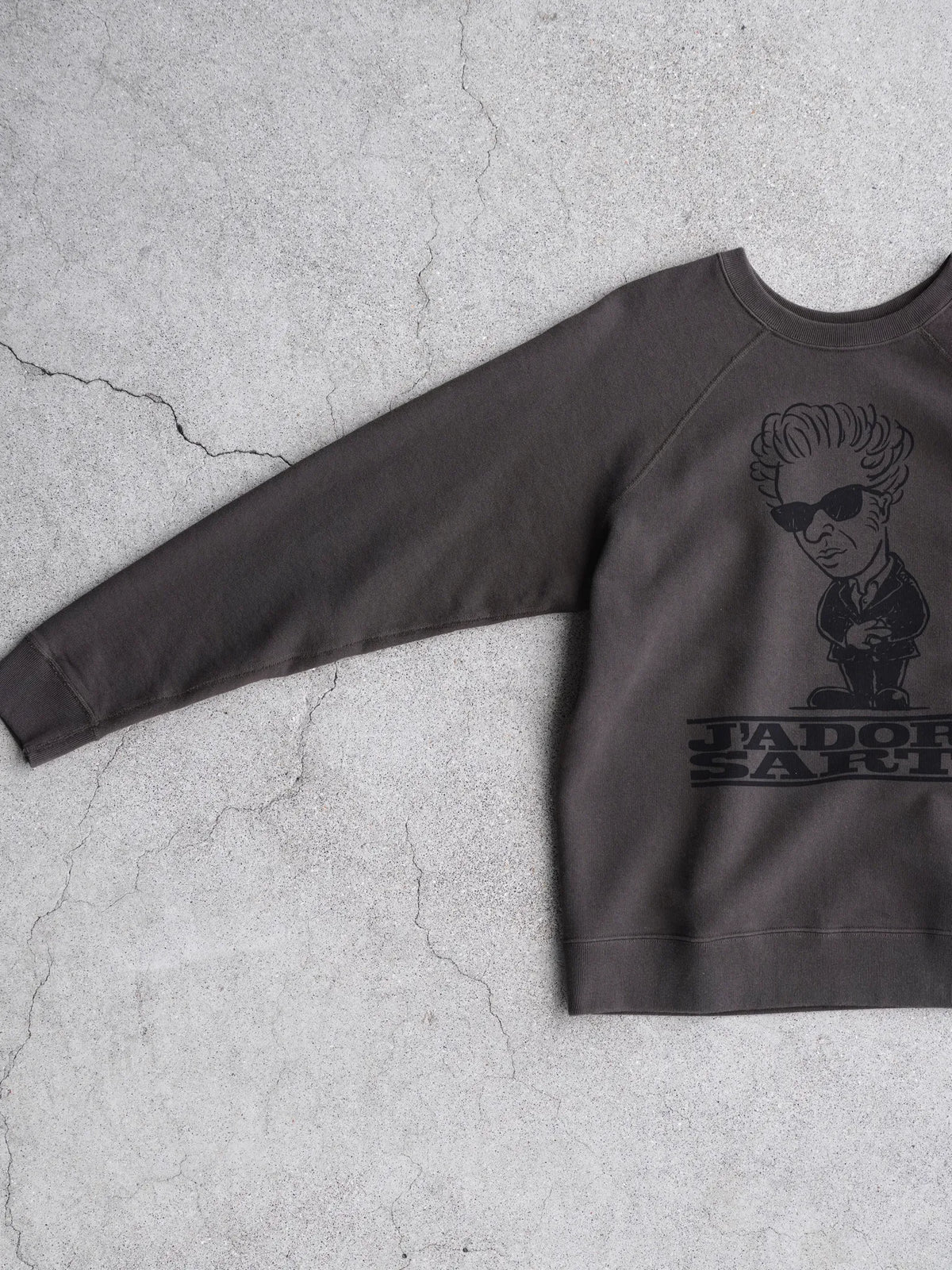 SARTO | COTTON LOOP WHEEL FILM DIRECTOR CREW NECK L/S DARK BROWN