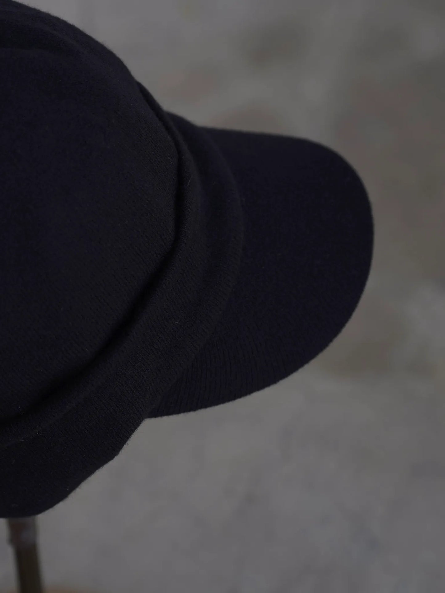 COMOLI | ウール ニットキャップ BLACK