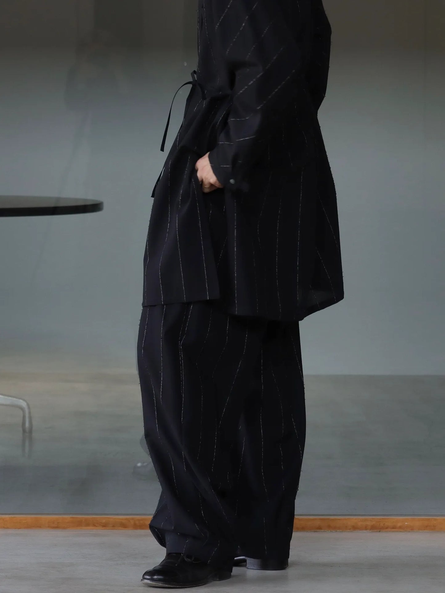 irenisa-volume-pants-black-stripe-6