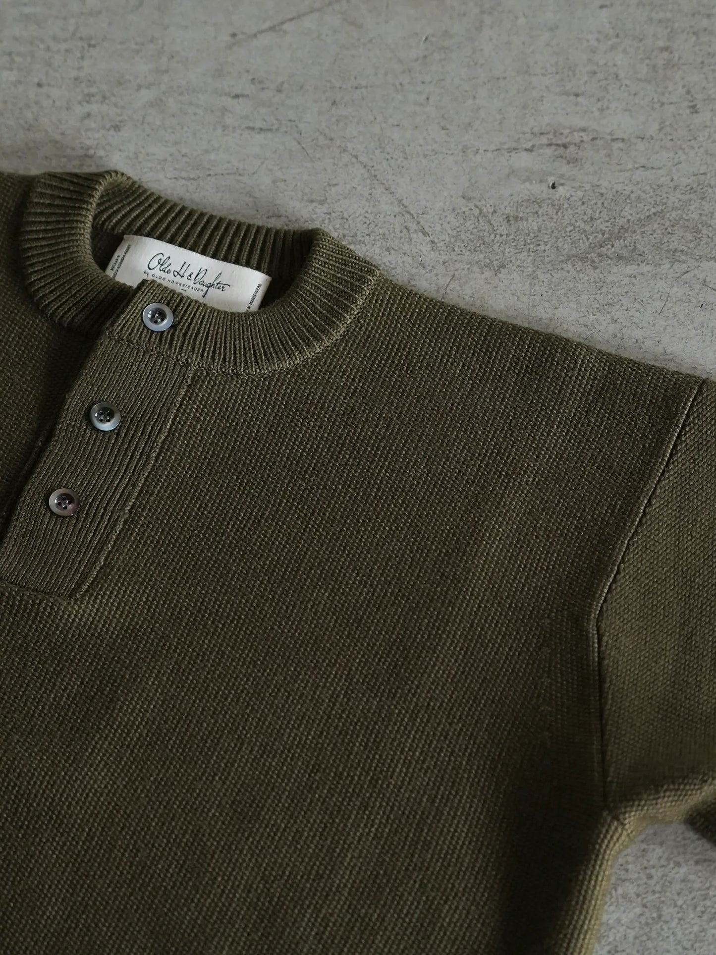 Olde H & Daughter | WOOL HENLY NECK P/O LIZARD