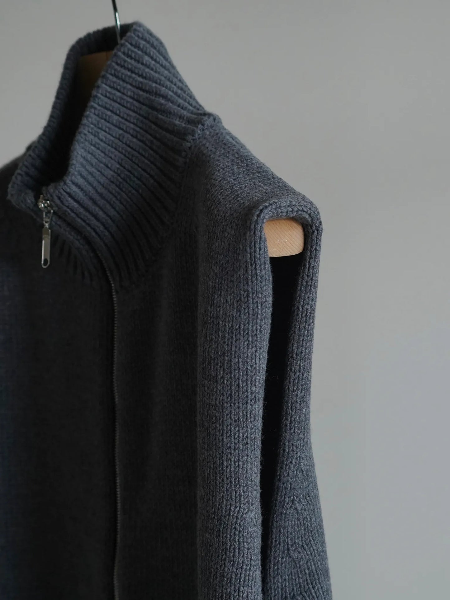Olde H & Daughter | WOOL DRIVERS VEST CHARCOAL