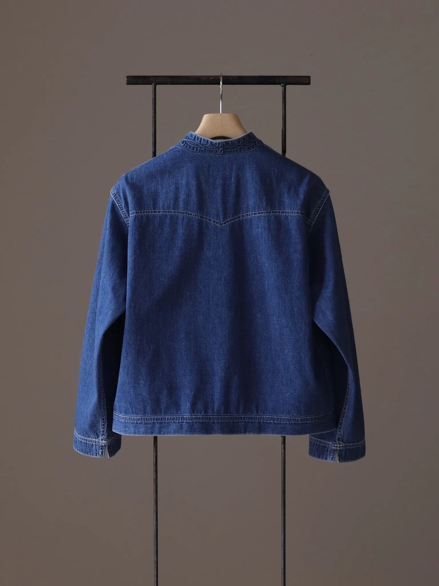 sarto-embroidery-short-jacket-washed-indigo-12