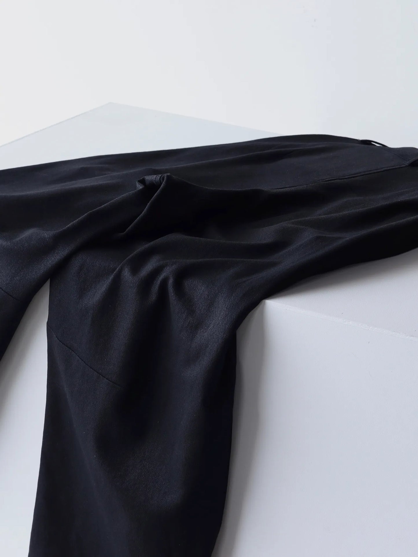 nomat-curve-pants-black-paint-black-6