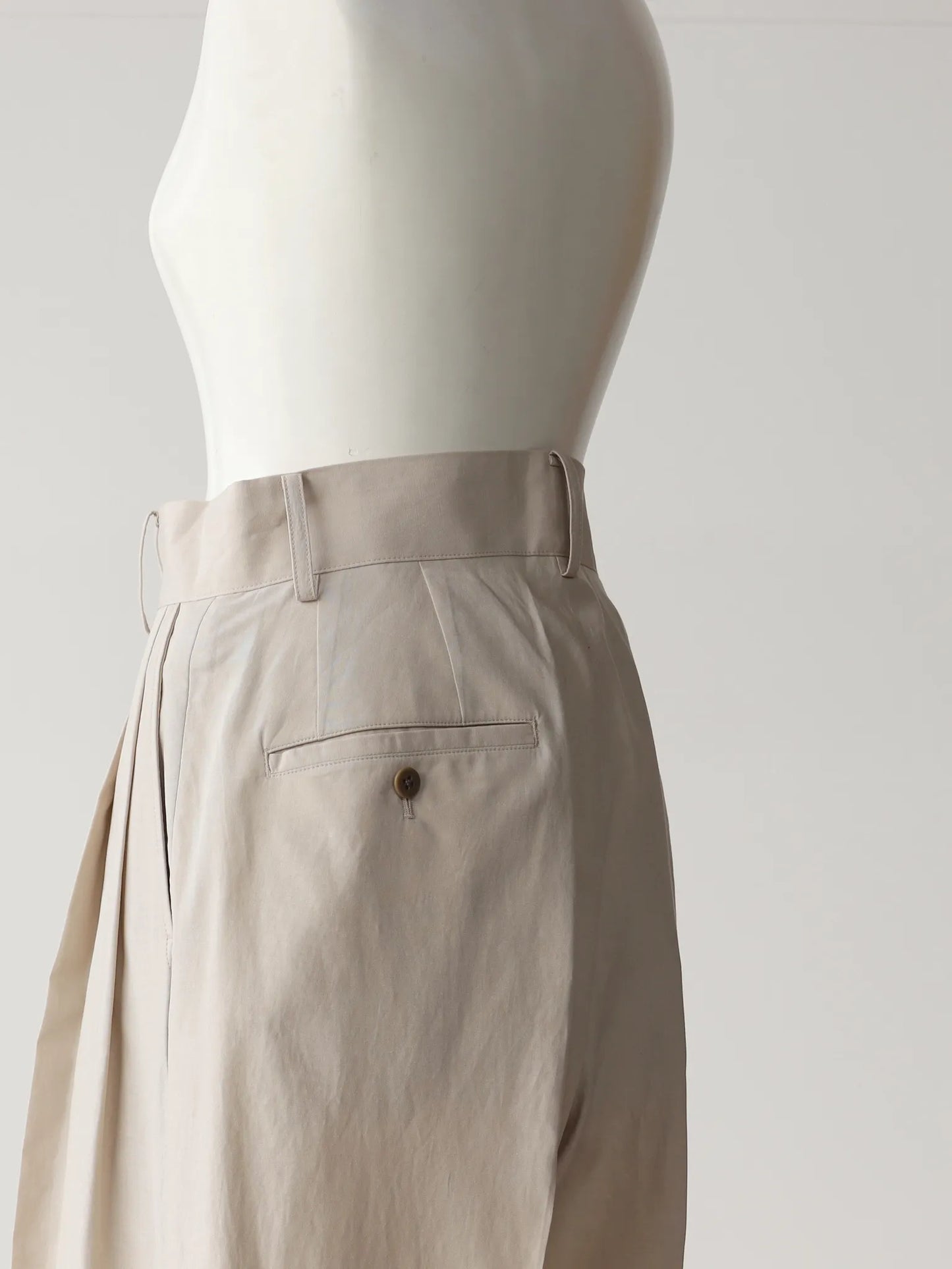kakan-pleated-wide-trousers-beige-6