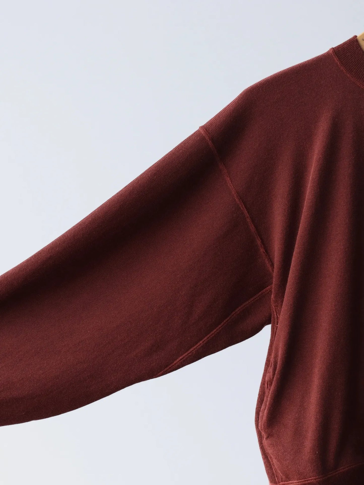 medium-sportswear-warmup-top-shiny-wine-4