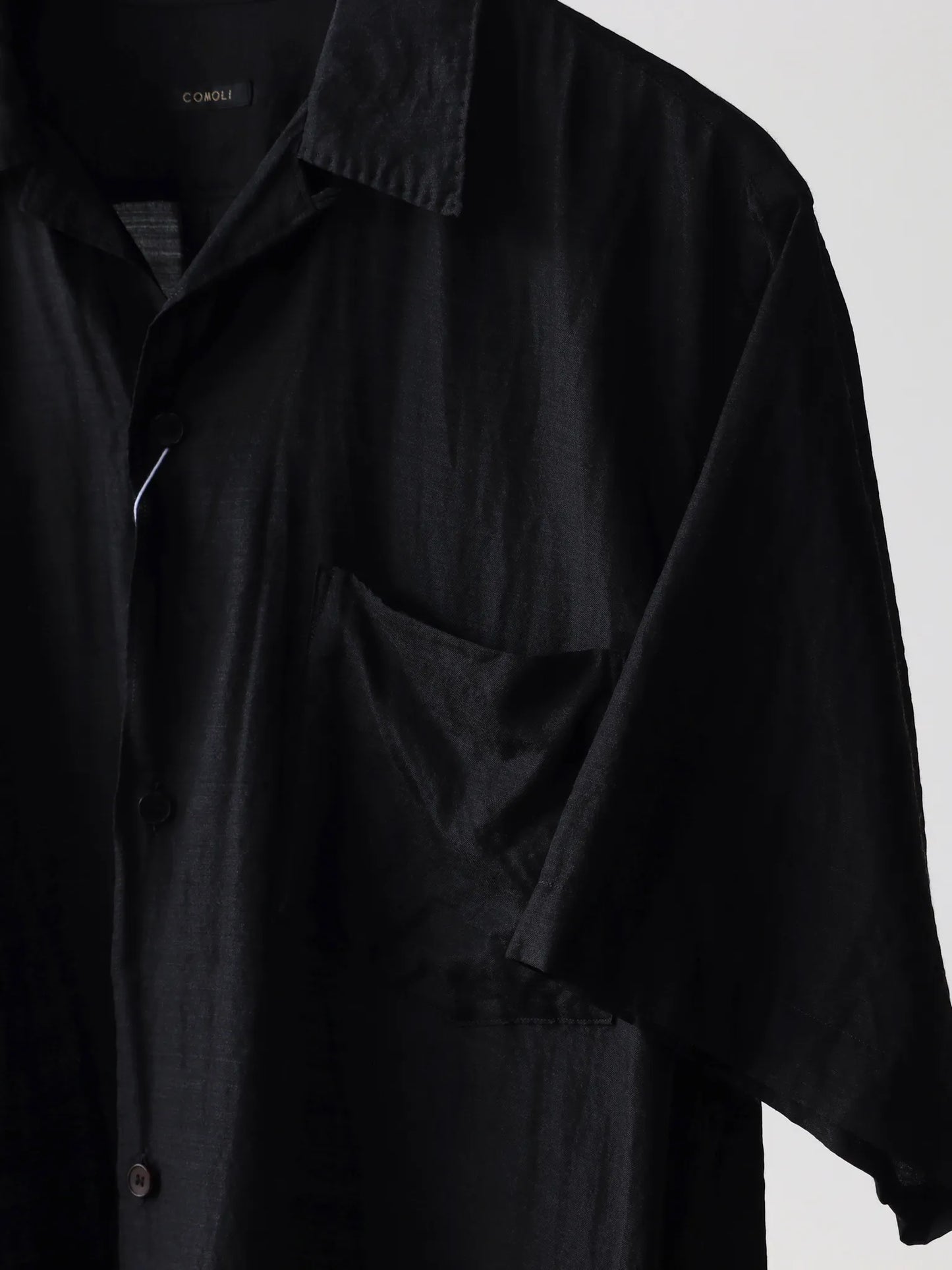 comoli-ウールシルク-半袖オープンカラーシャツ-charcoal-3