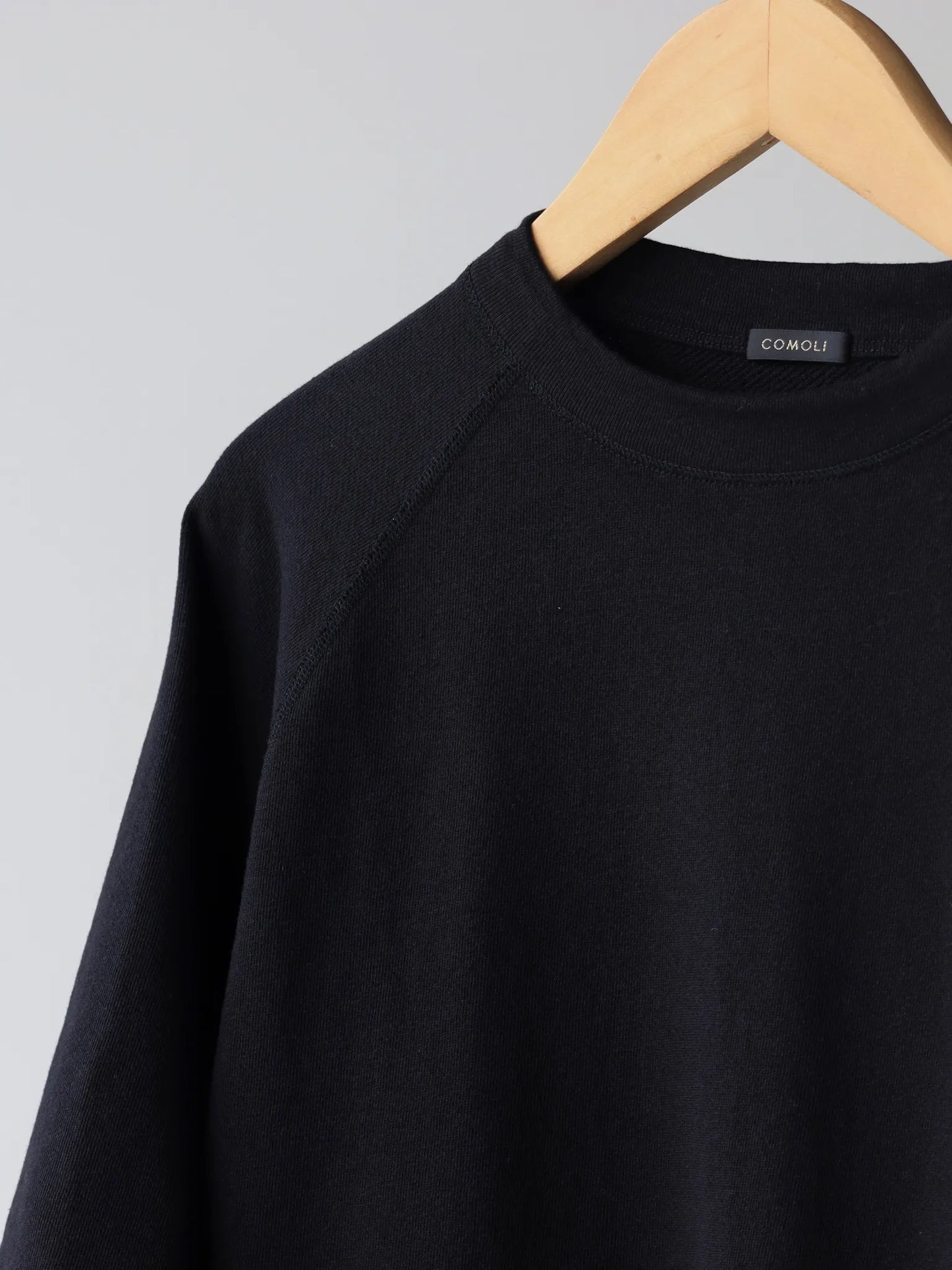 comoli-lwコットン裏毛-半袖クルー-black-2