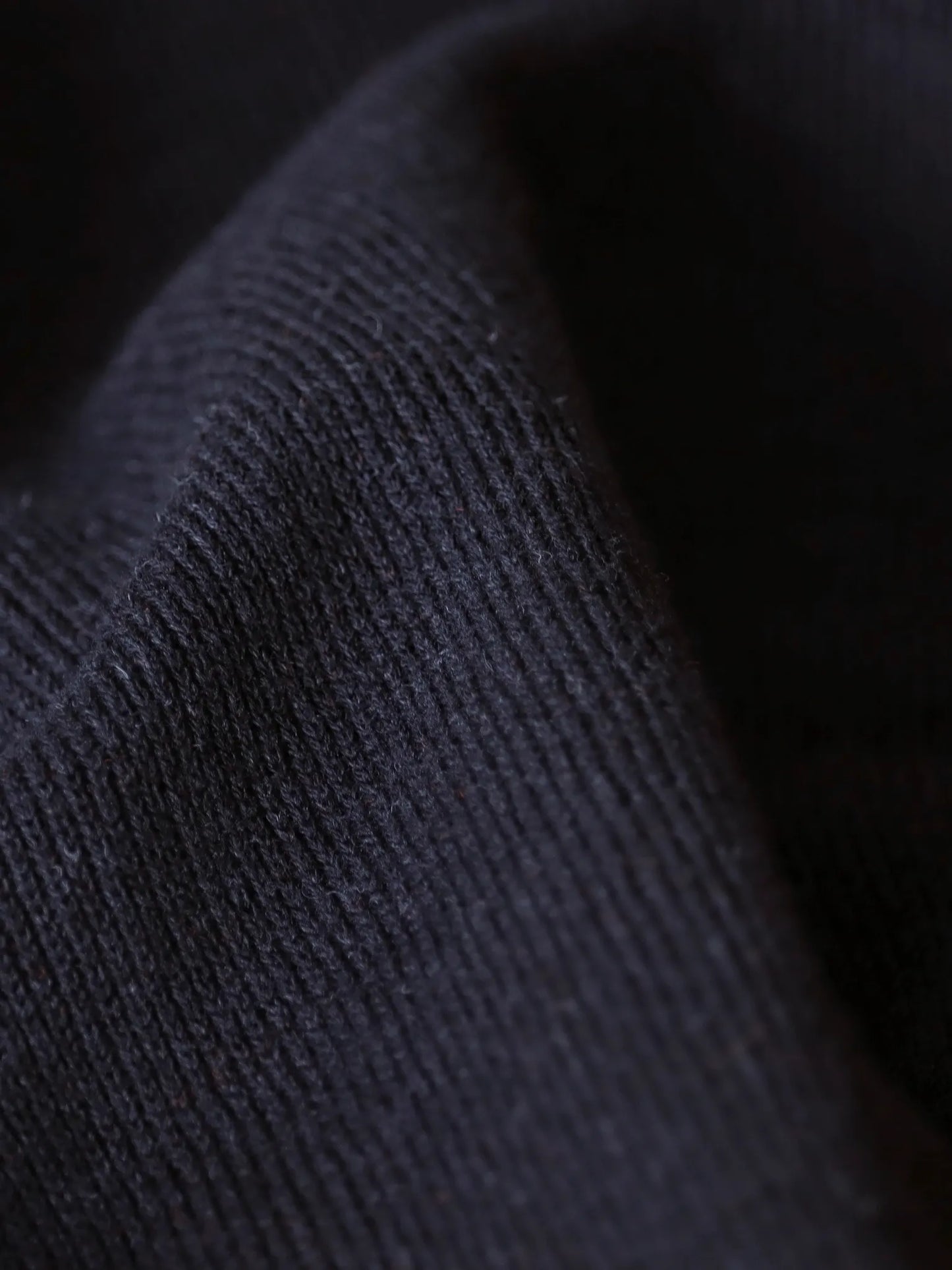 OLDE HOMESTEADER | Y NECK SHORT SLEEVE BLACK