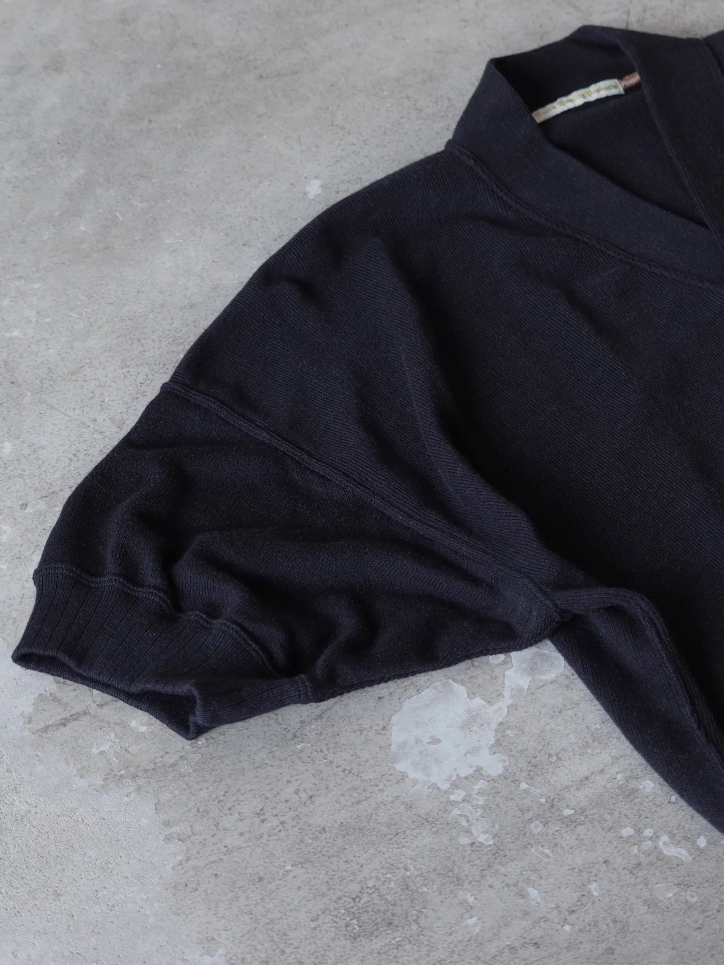 OLDE HOMESTEADER | Y NECK SHORT SLEEVE BLACK