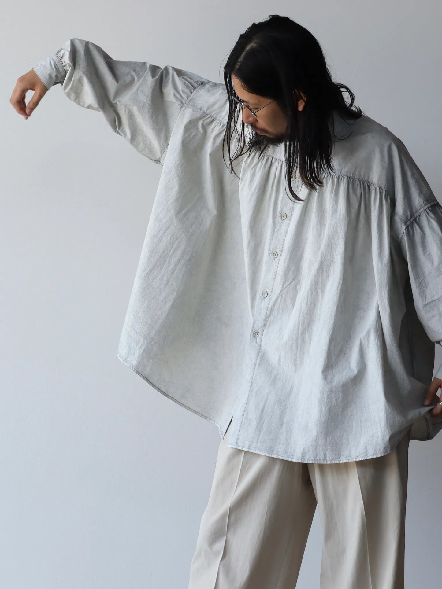 Nomàt | COTTON Gathered Shirt Pearl Grey