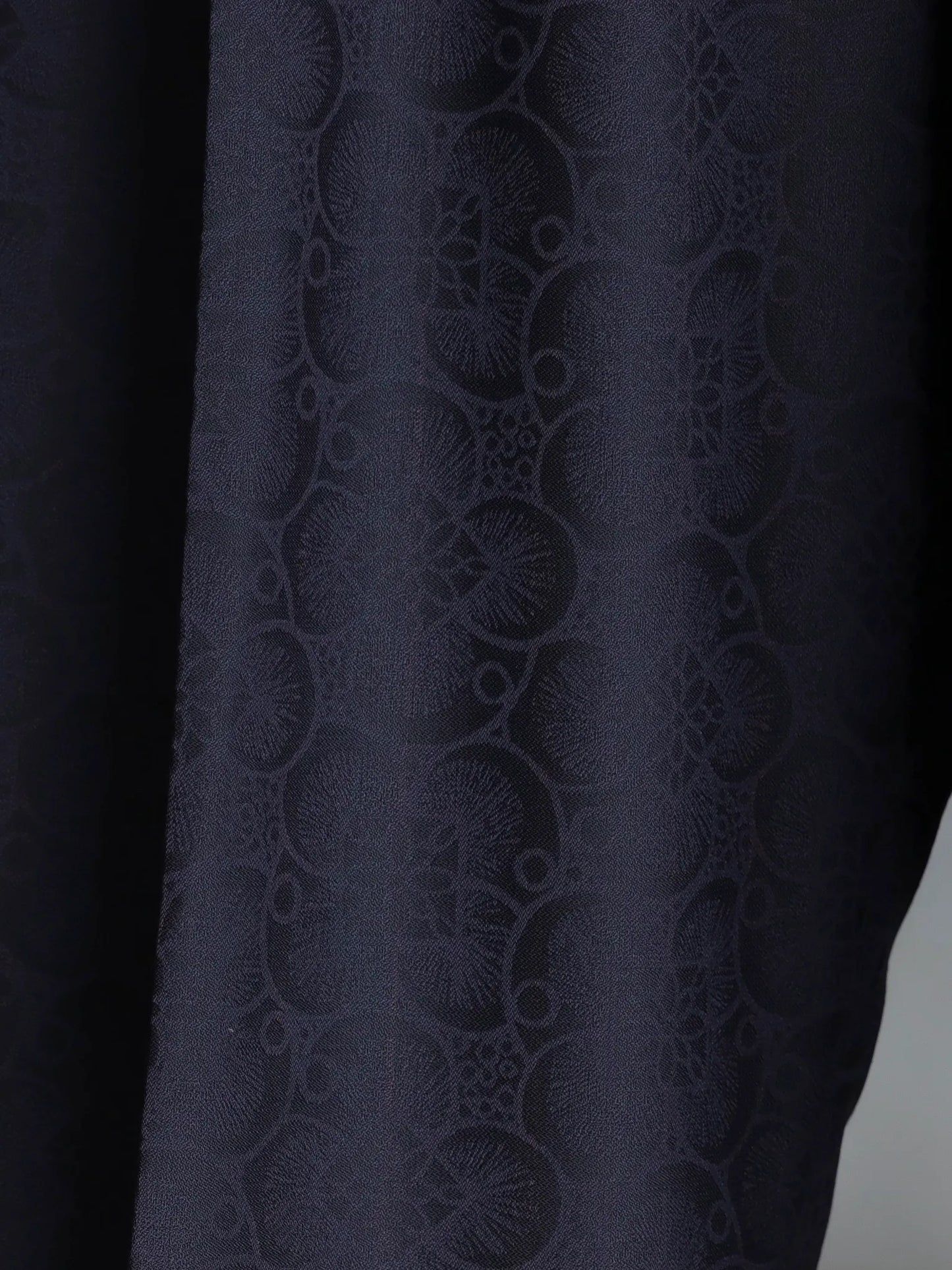 nonnotte-draping-elastic-in-tuck-wide-trousers-deepnavy-blacktop-6