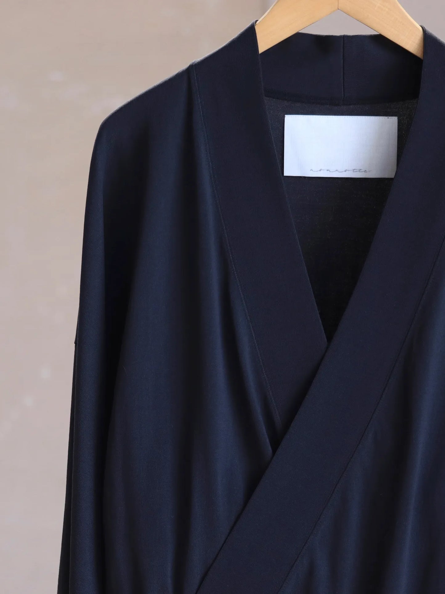 nonnotte-cashecoeur-cardigan-caviar-3