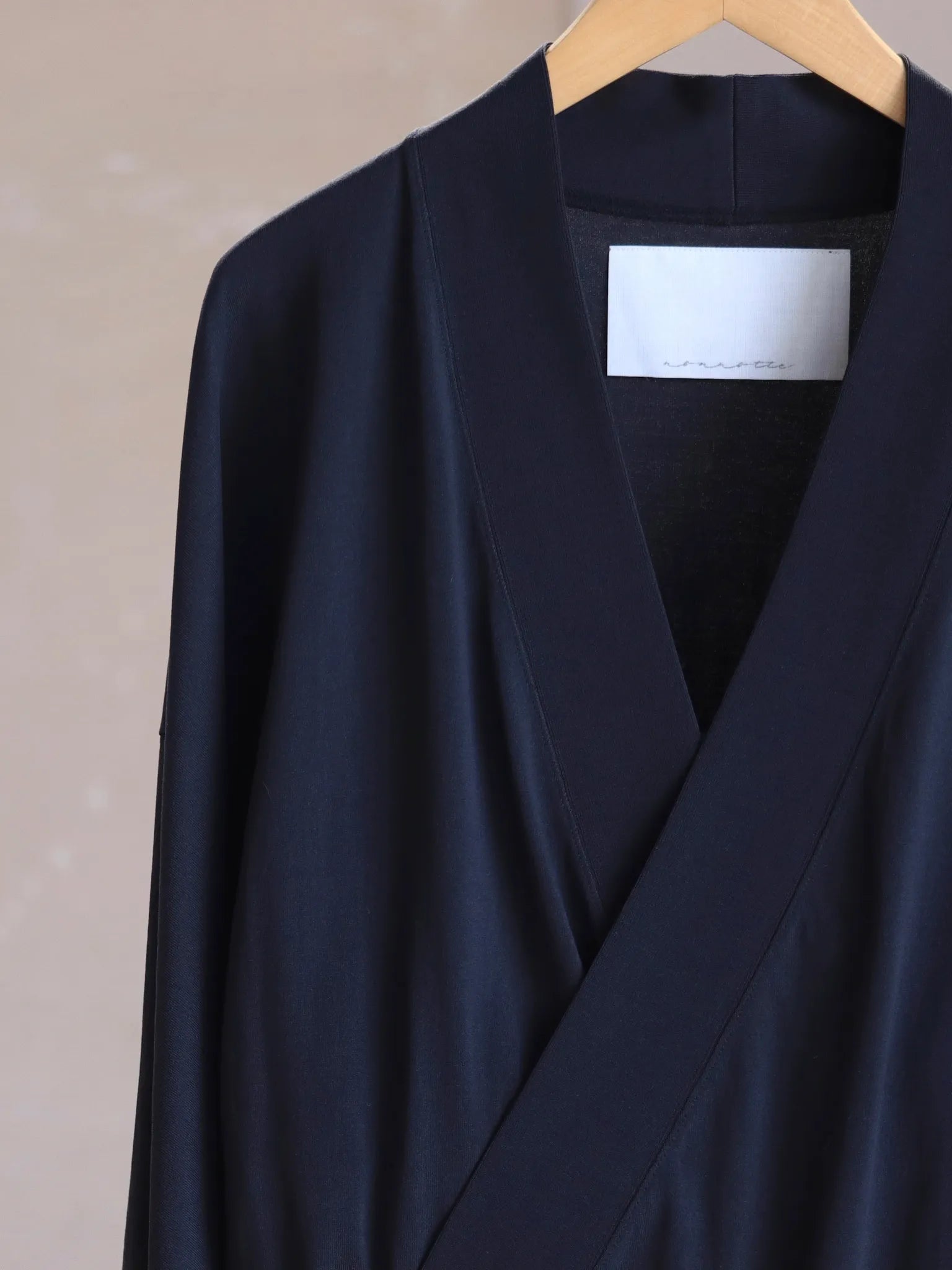 nonnotte-cashecoeur-cardigan-caviar-3