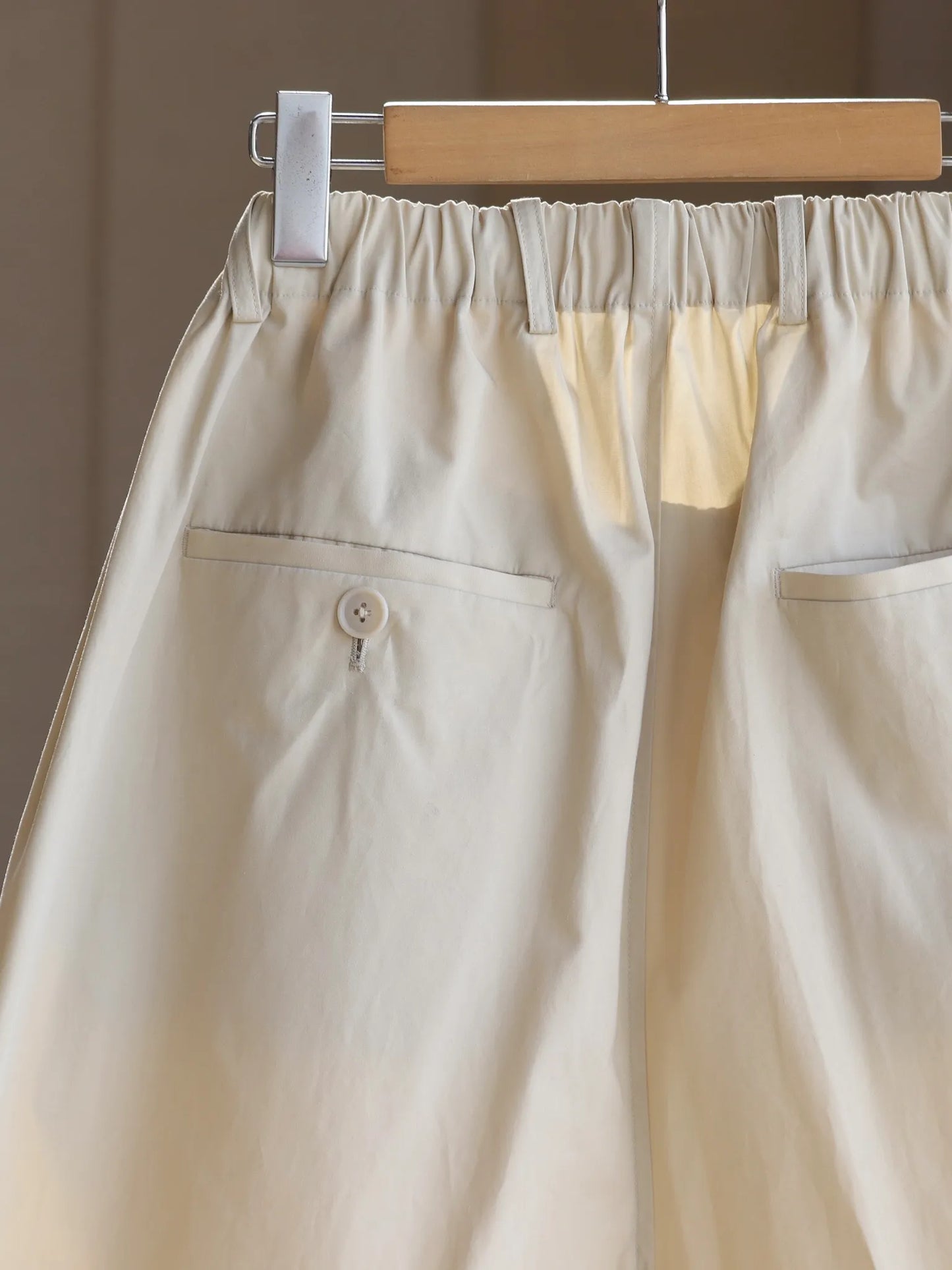 nonnotte-draping-elastic-in-tuck-wide-trousers-tidal-foam-5