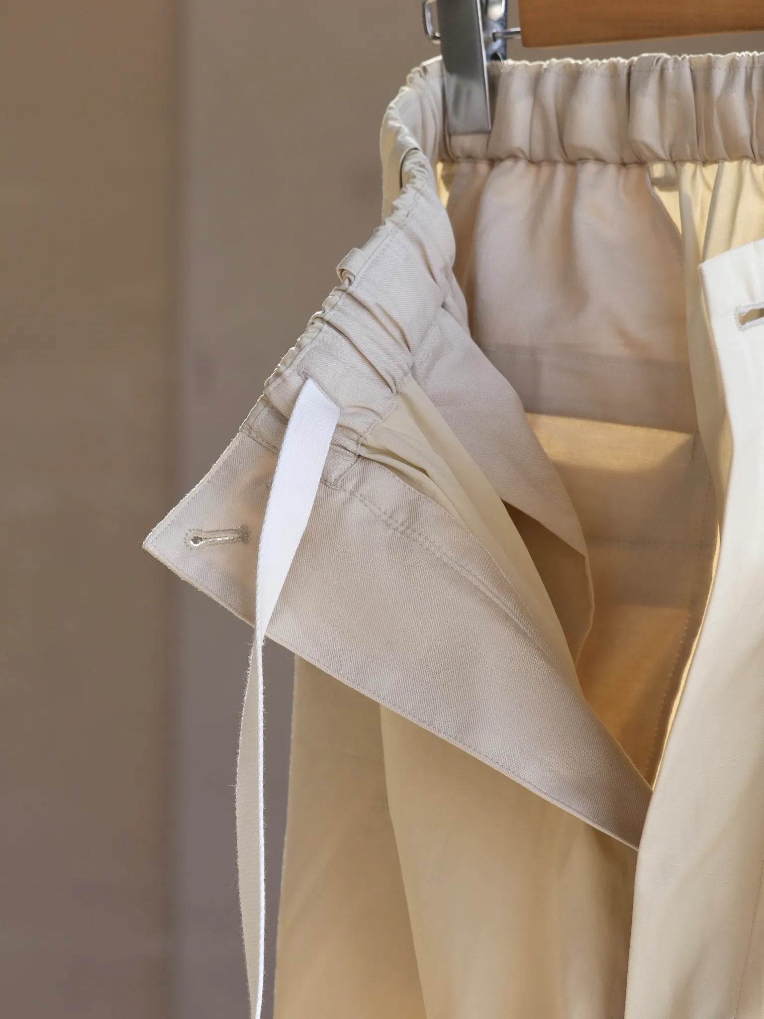 nonnotte-draping-elastic-in-tuck-wide-trousers-tidal-foam-6