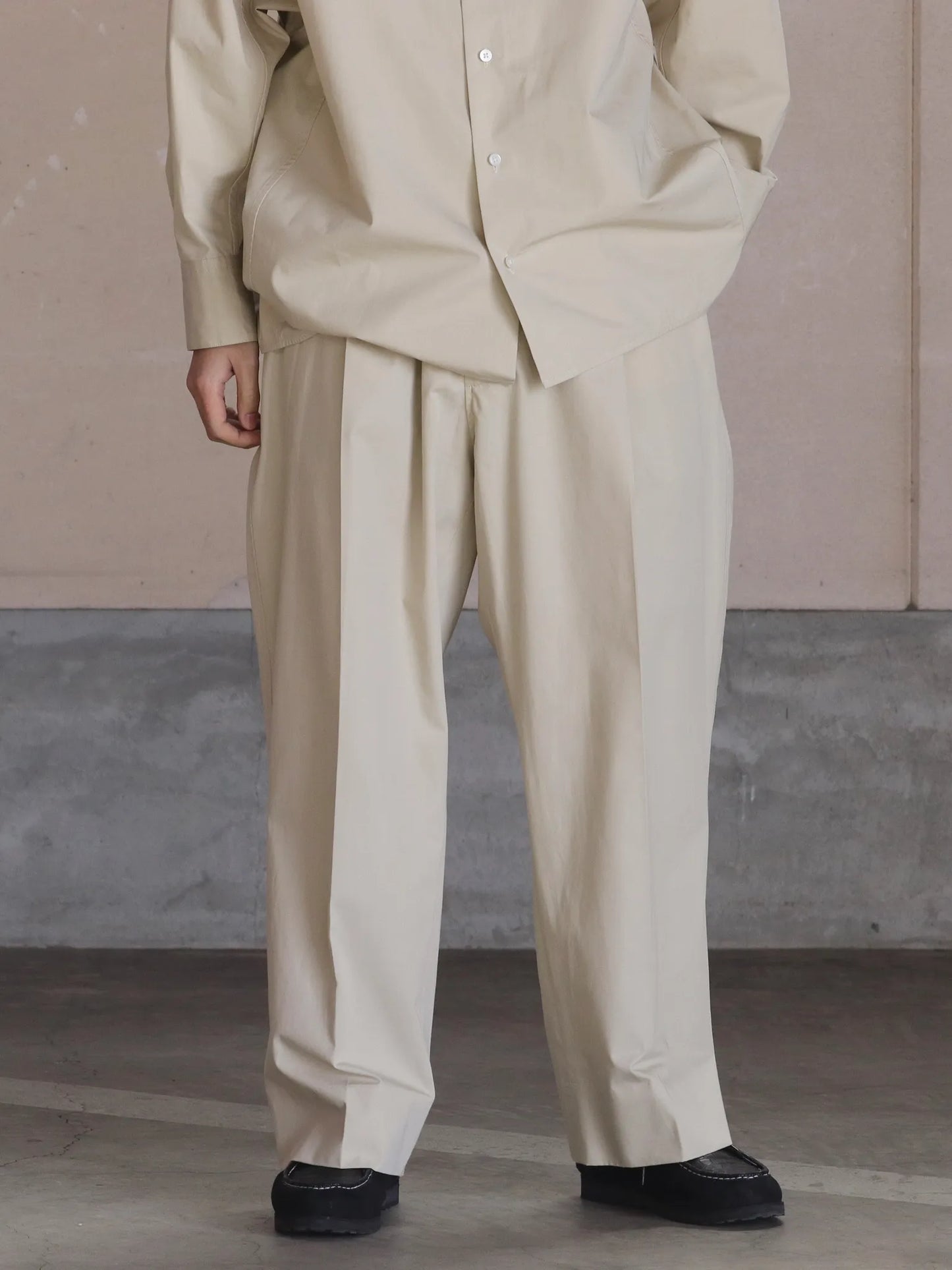 nonnotte-draping-elastic-in-tuck-wide-trousers-tidal-foam-1