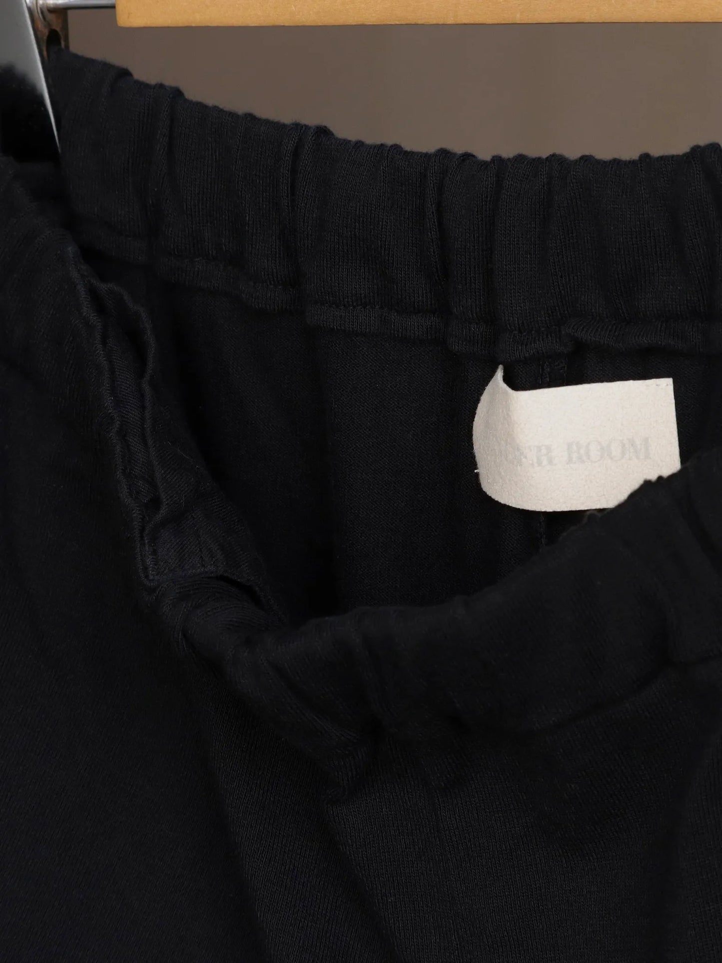 WONDER ROOM | "SEASCAPE" room slacks black