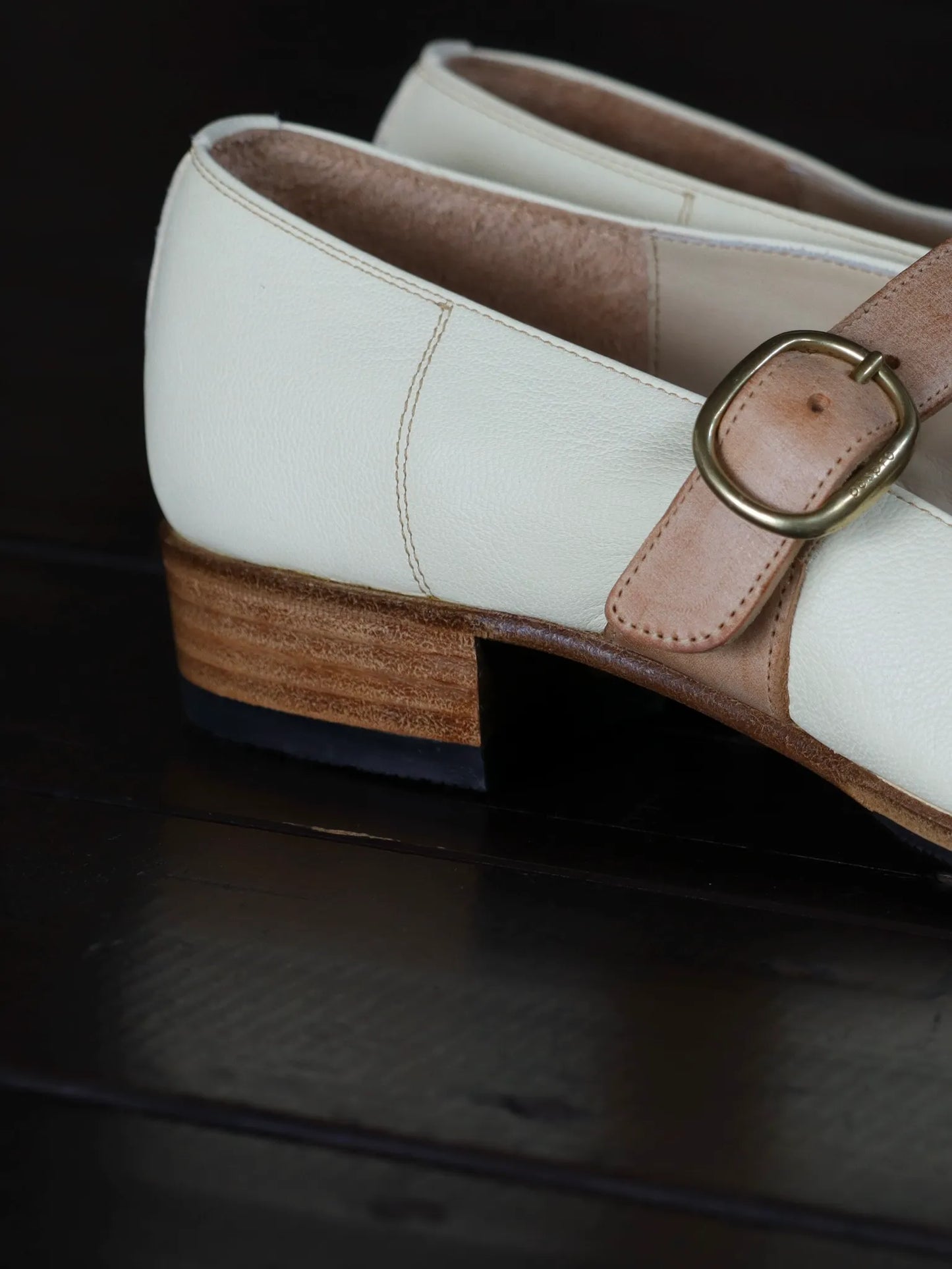 post-production-hand-moca-maryjane-white-tanned-goat-white-6