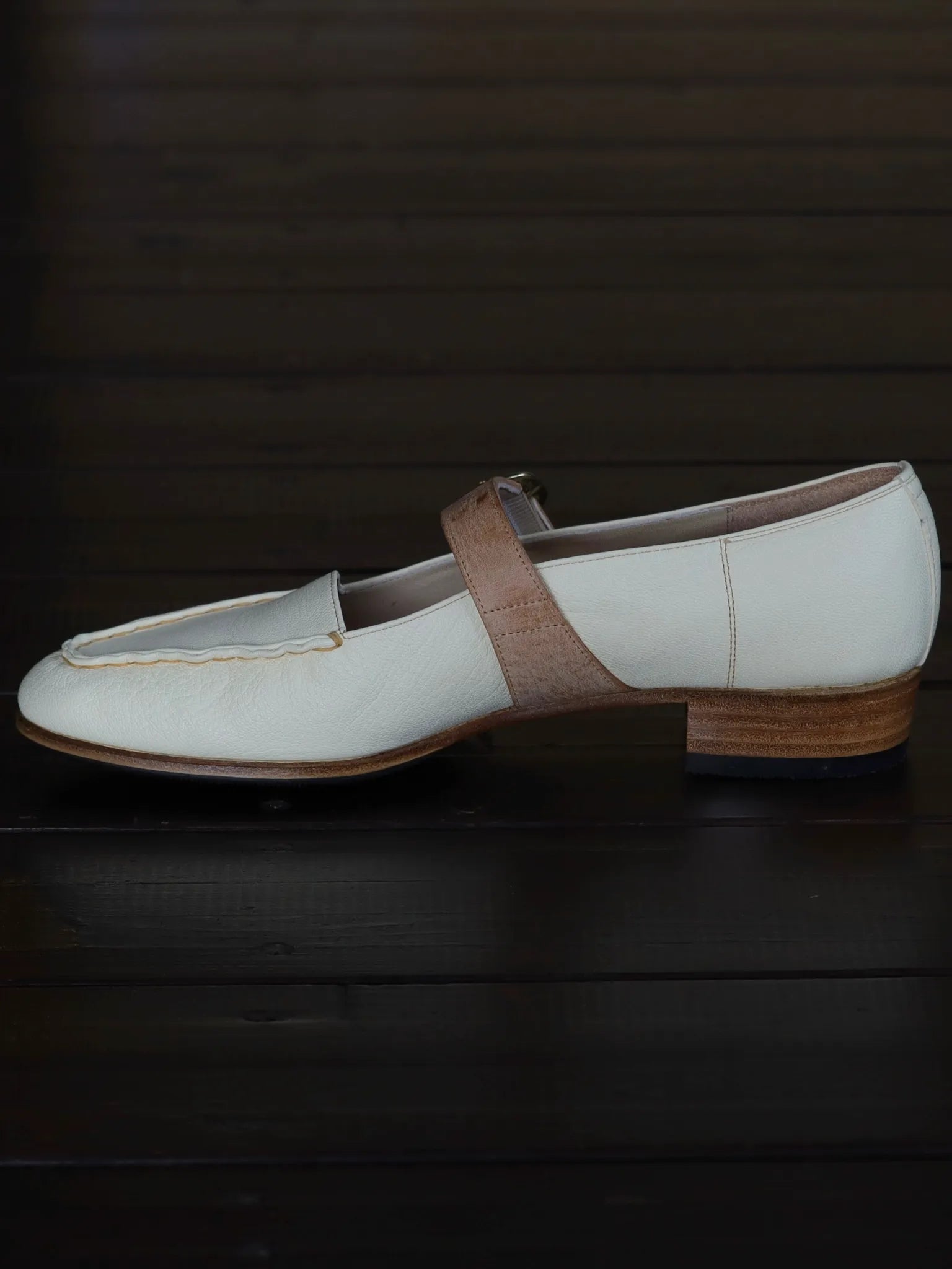 post-production-hand-moca-maryjane-white-tanned-goat-white-3