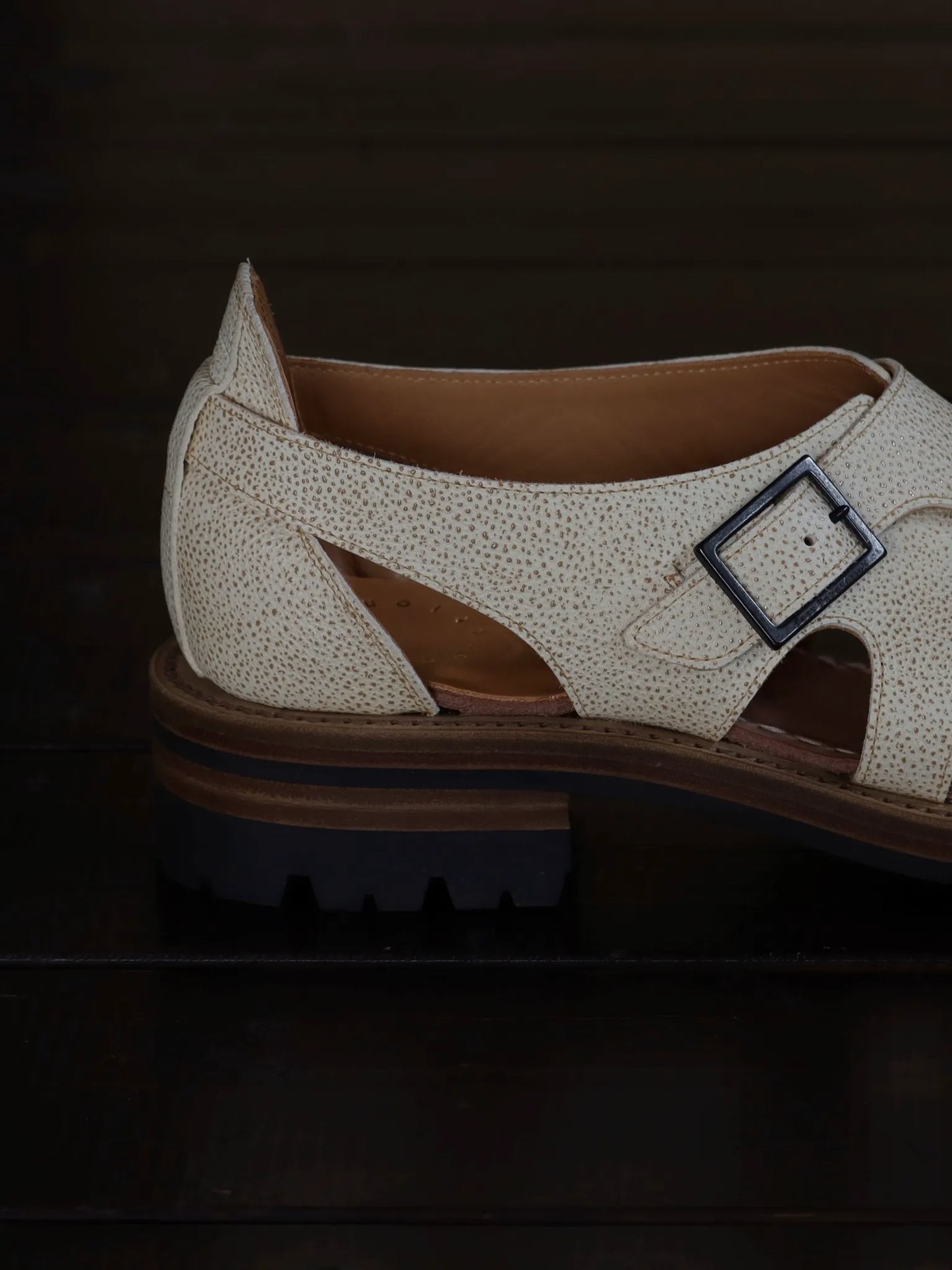 post-production-hunt-sandals-himeji-kurozan-white-5