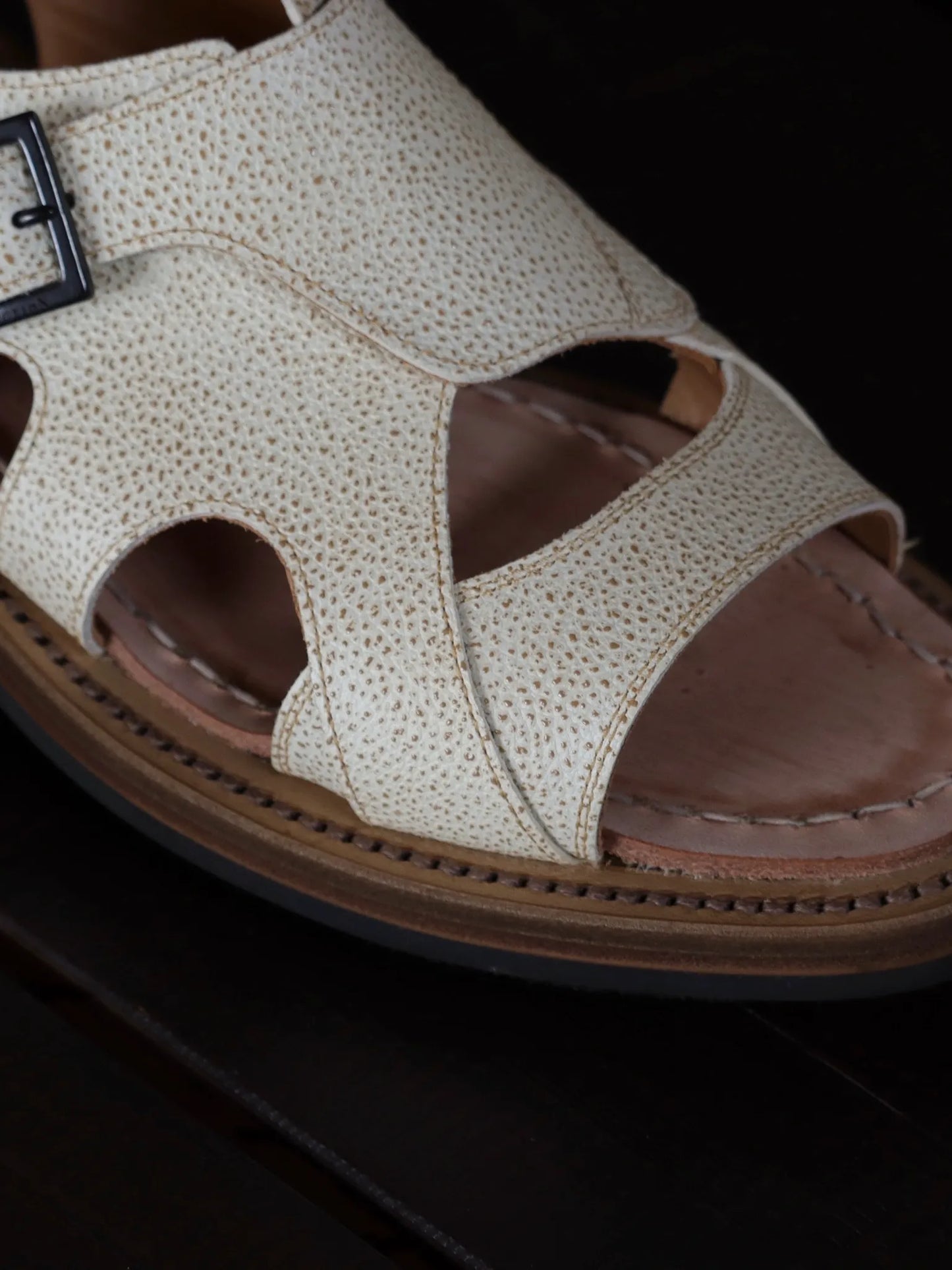 post-production-hunt-sandals-himeji-kurozan-white-4