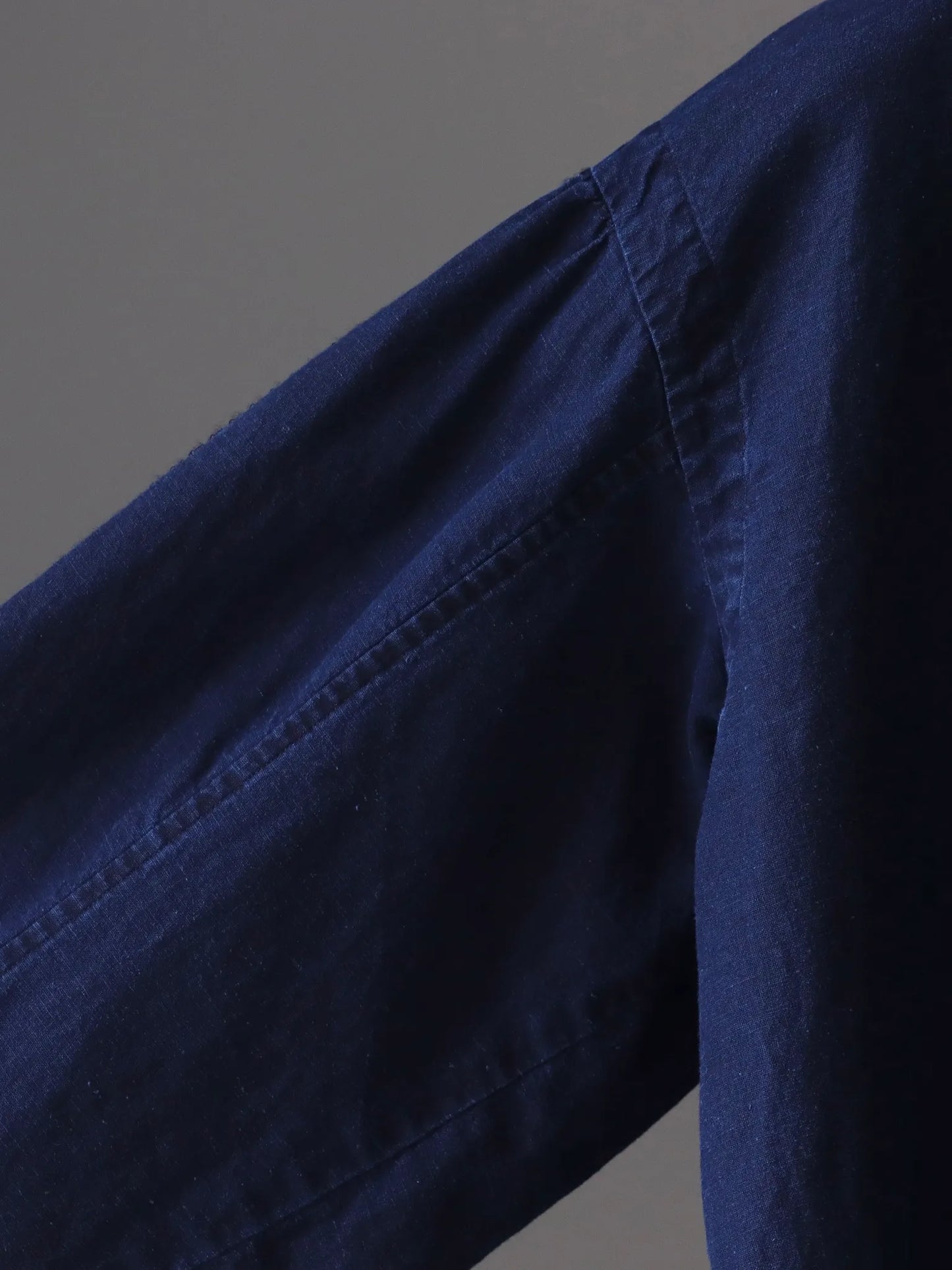 sarto-embroidery-pull-over-washed-indigo-4
