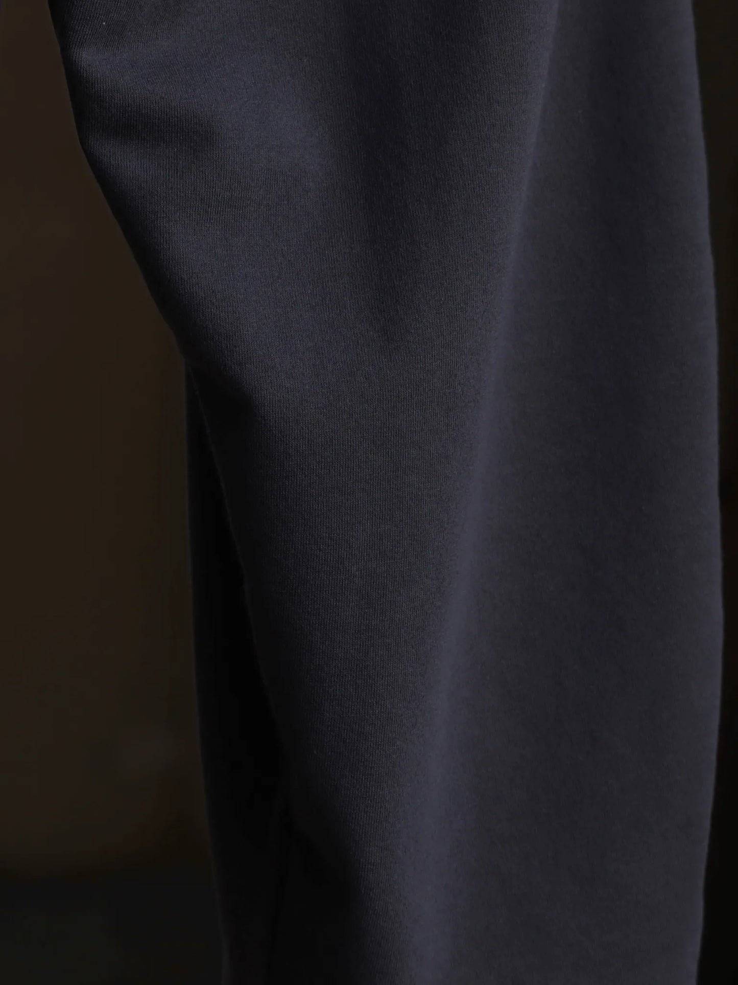 WONDER ROOM | "FRIEND" Sweat Slacks v-gray