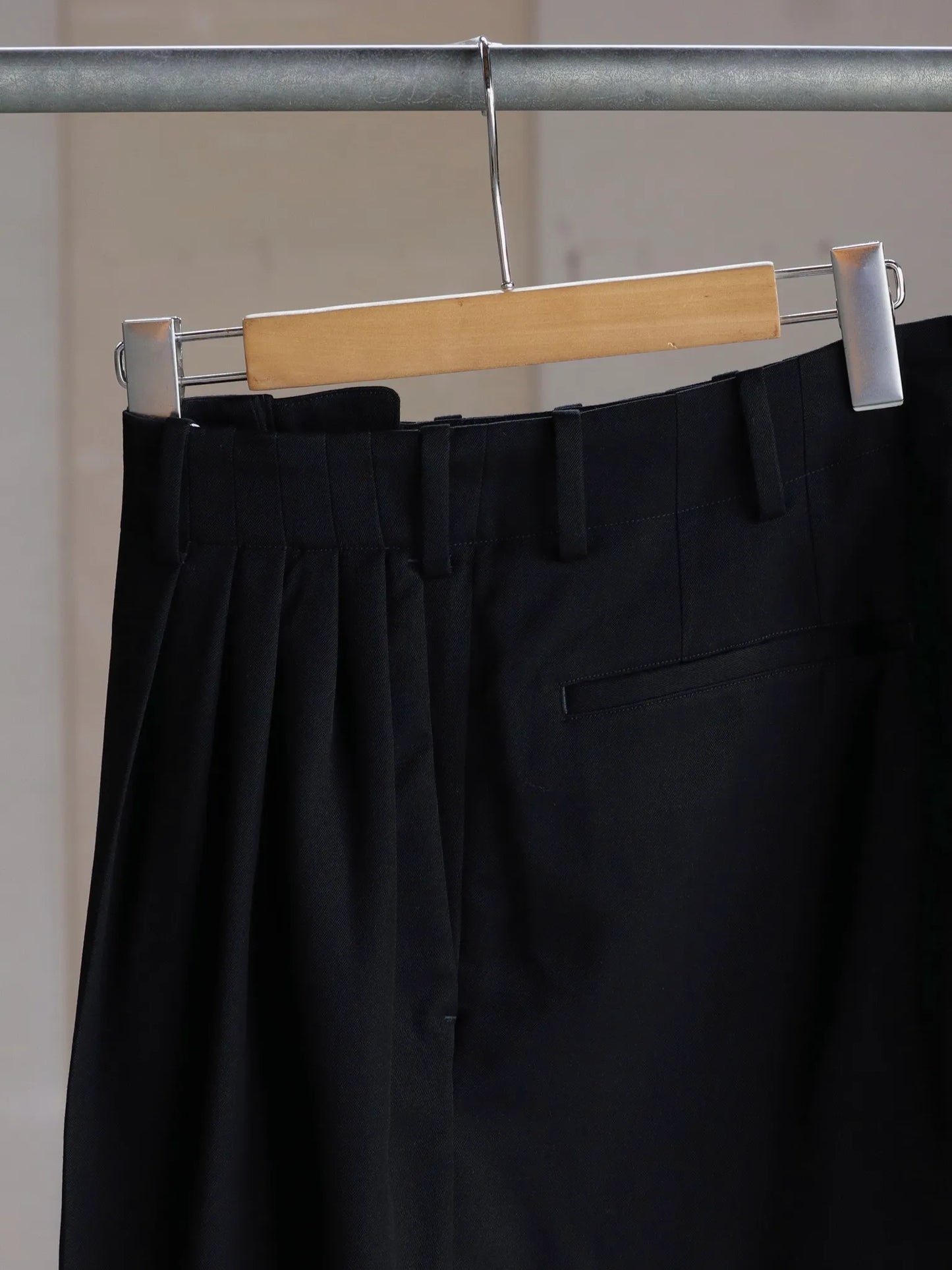 nonnotte | Draping 5-Tuck Wide Trousers Black