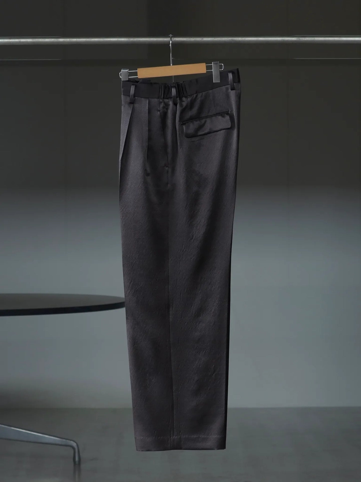 irenisa-two-tucks-wide-trousers-smoke-gray-1