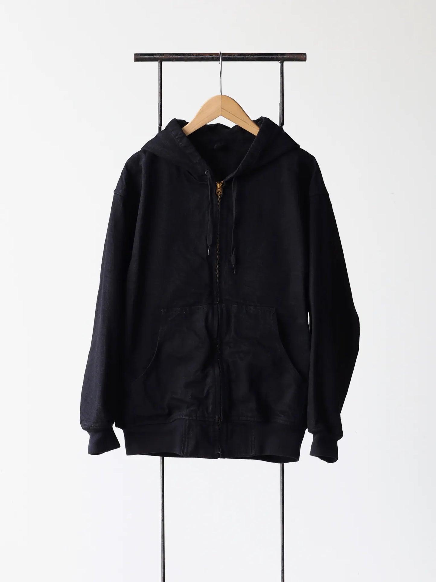 COMOLI | ブラックデニム ジップパーカ BLACK
