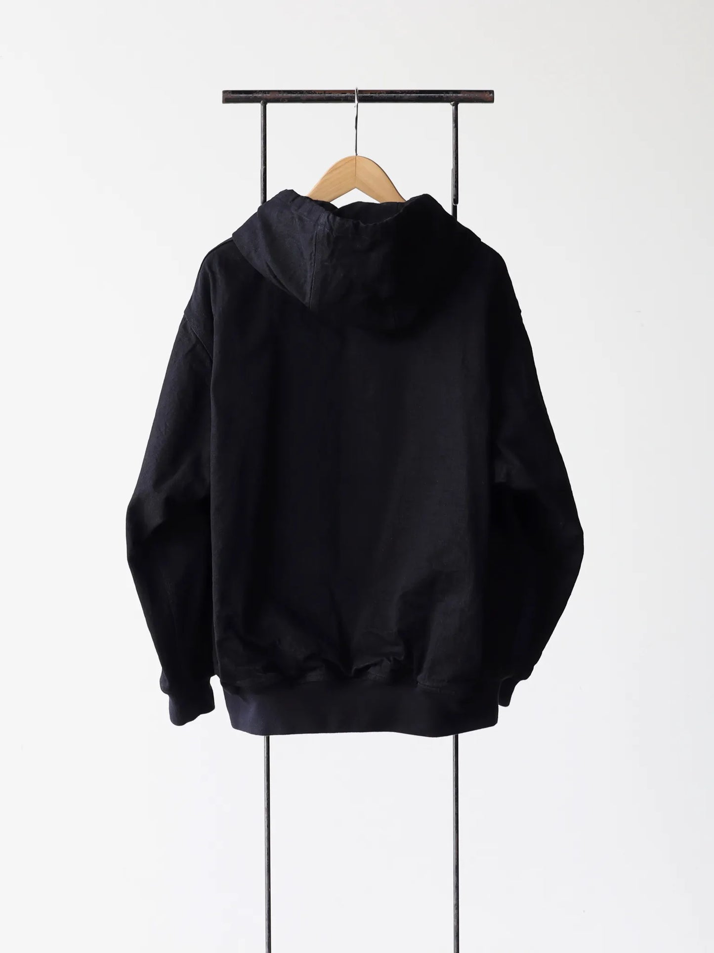 COMOLI | ブラックデニム ジップパーカ BLACK