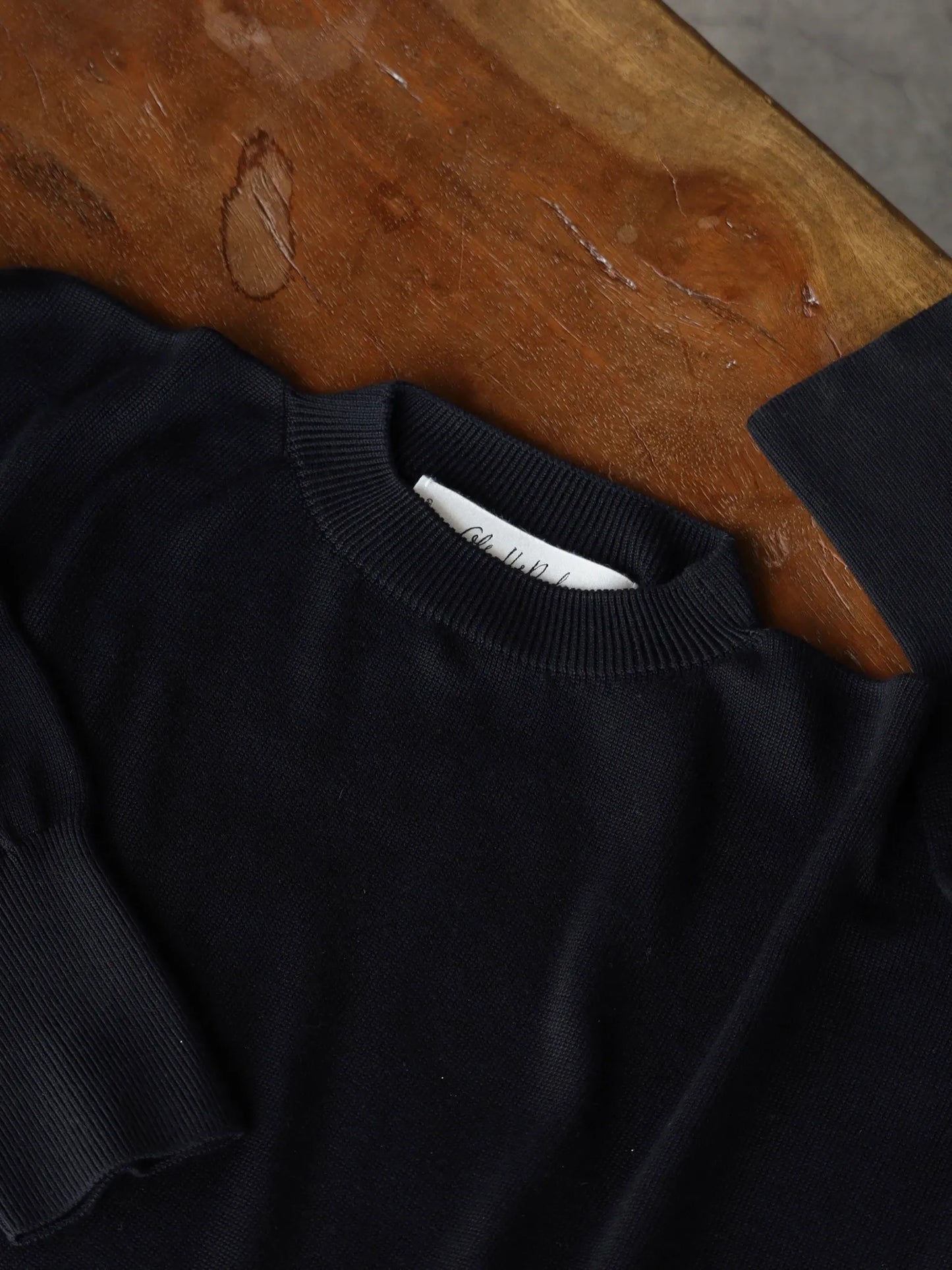 Olde H & Daughter | SILK PLAIN STITCH CREW L/S BLACK