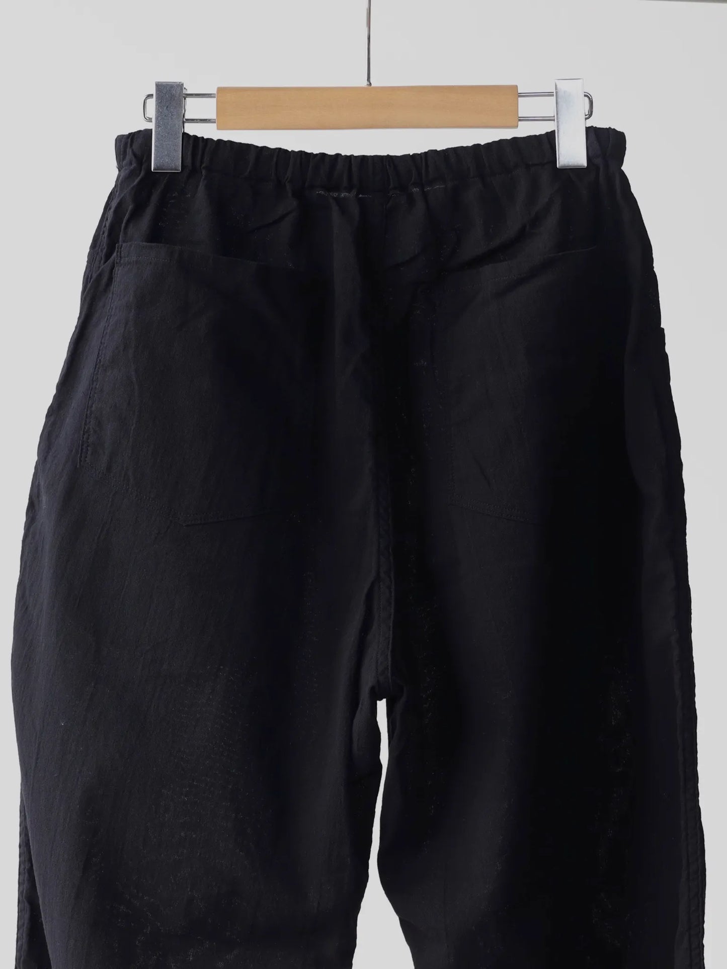 COMOLI | オックス ドローストリングパンツ BLACK