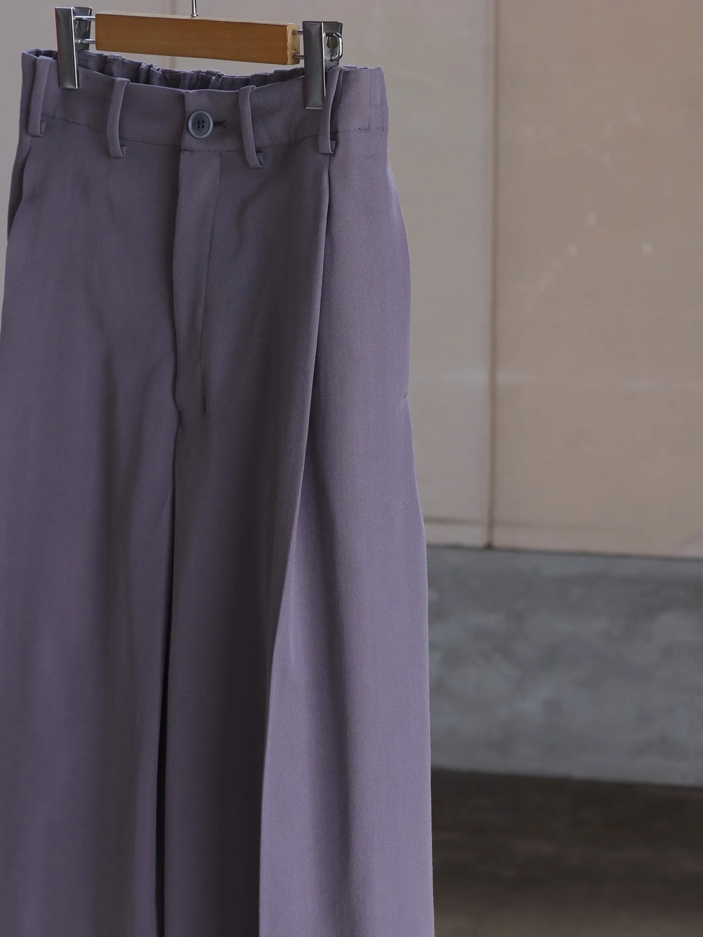 nonnotte | Draping Crotch Box Pleats Trousers Shark