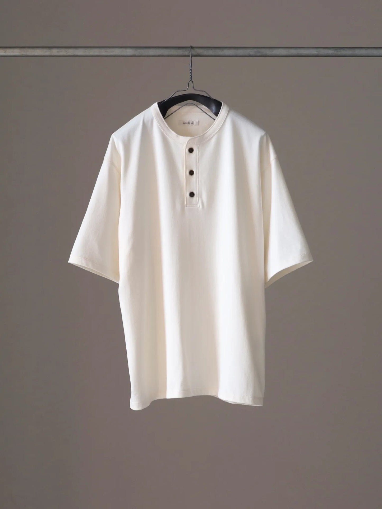 calmlence-henley-neck-t-shirt-owht-1