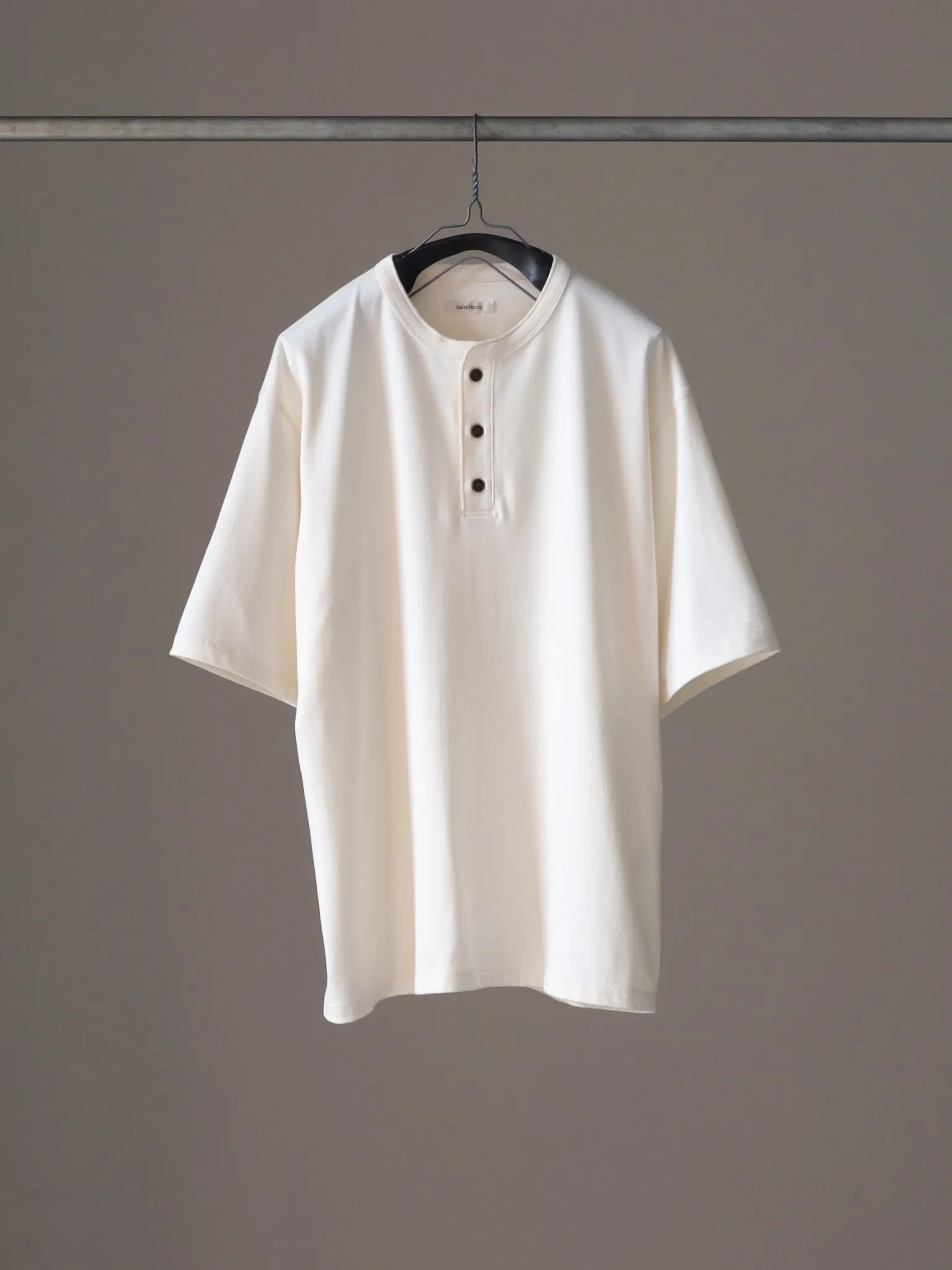 calmlence-henley-neck-t-shirt-owht-1