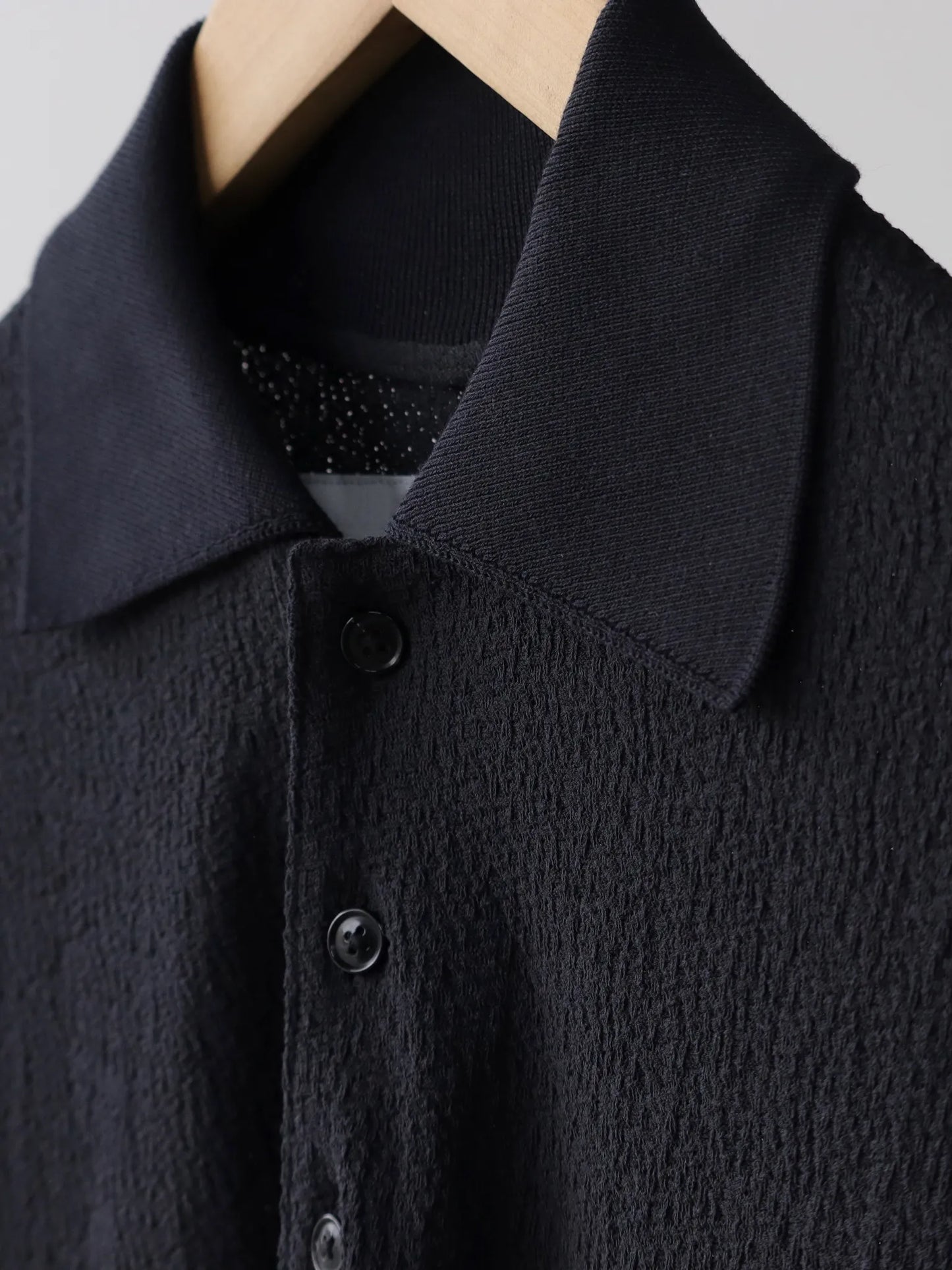 nonnotte-half-sleeve-polo-shirt-caviar-3
