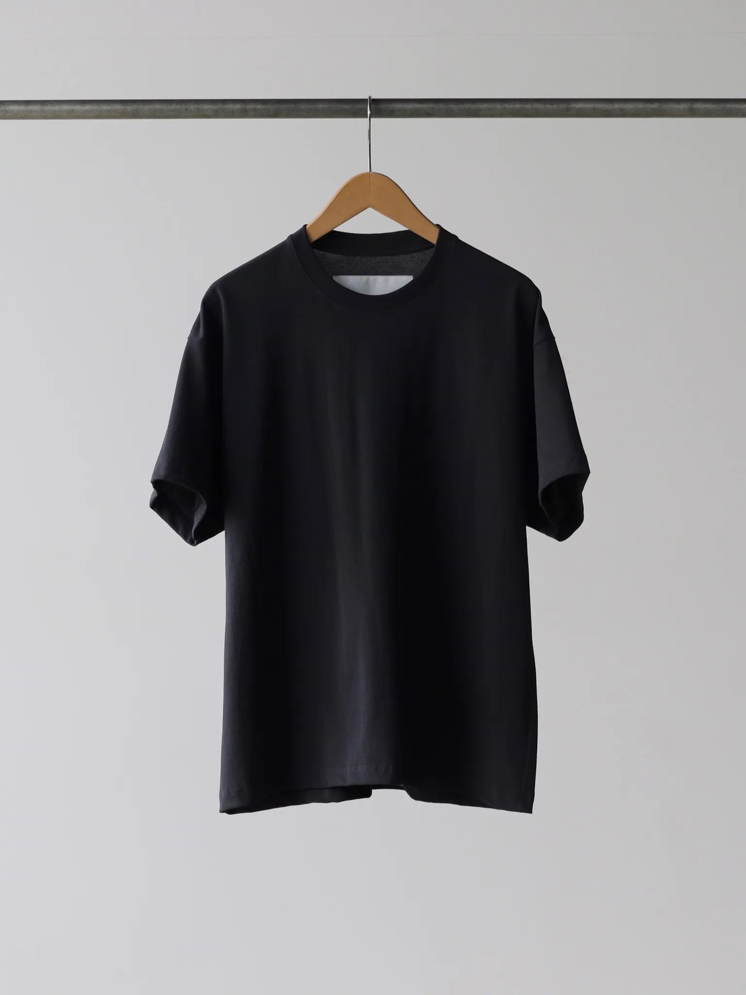 nonnotte-new-standard-t-shirt-caviar-1