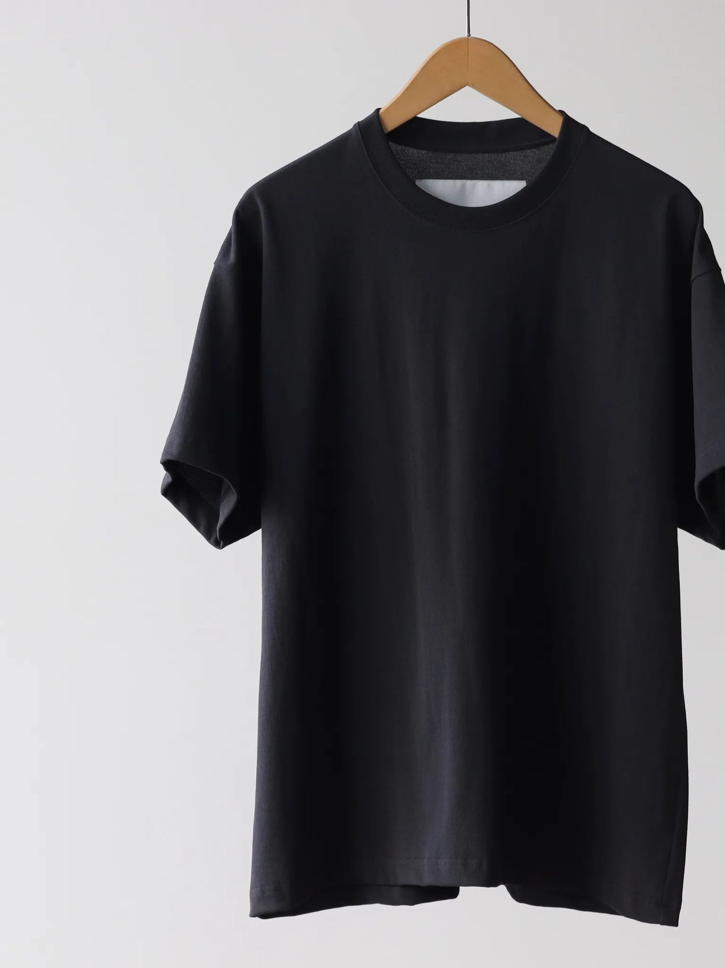 nonnotte-new-standard-t-shirt-caviar-2