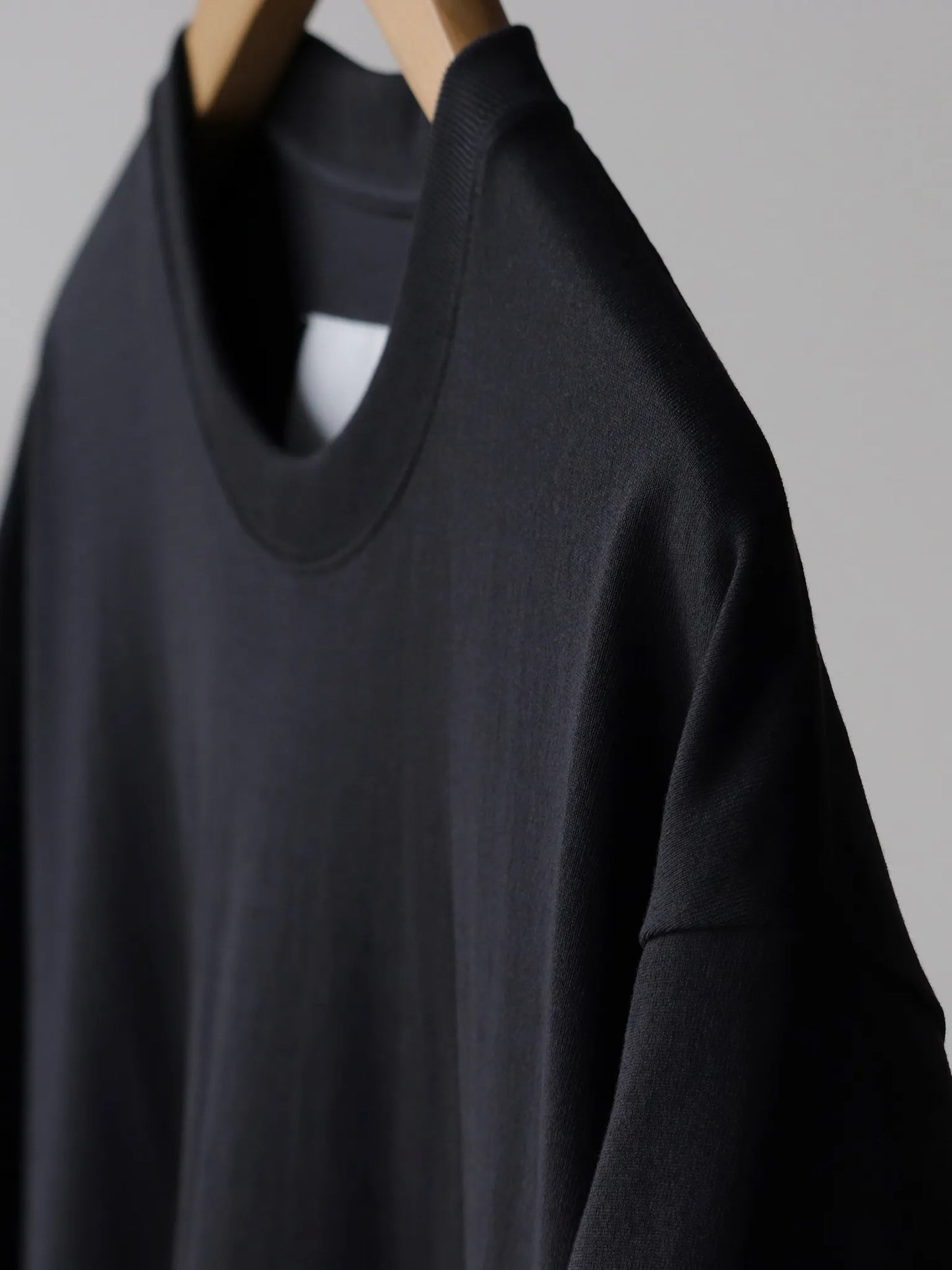 nonnotte-new-standard-t-shirt-caviar-3