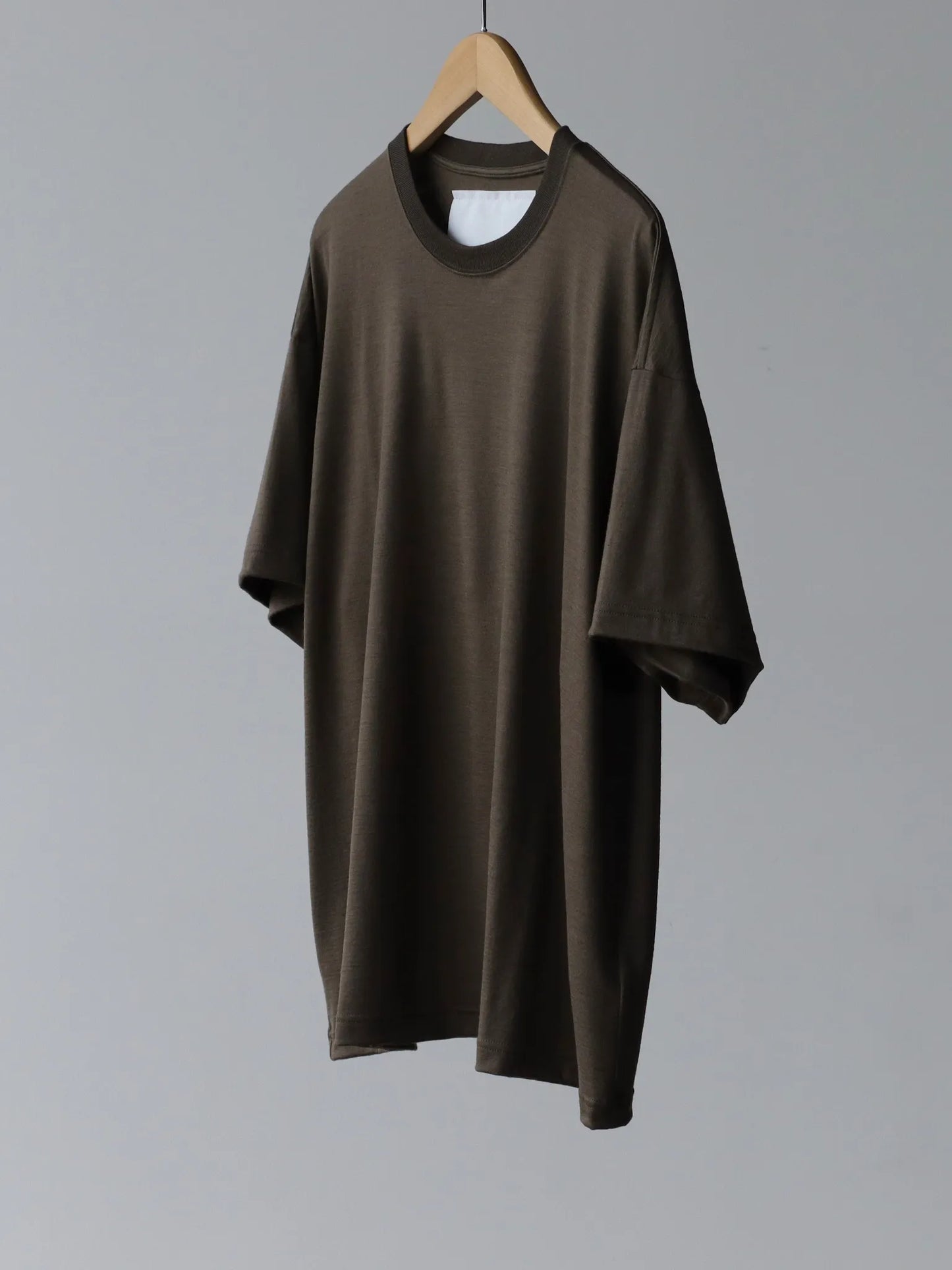 nonnotte-new-standard-t-shirt-olive-brown-4